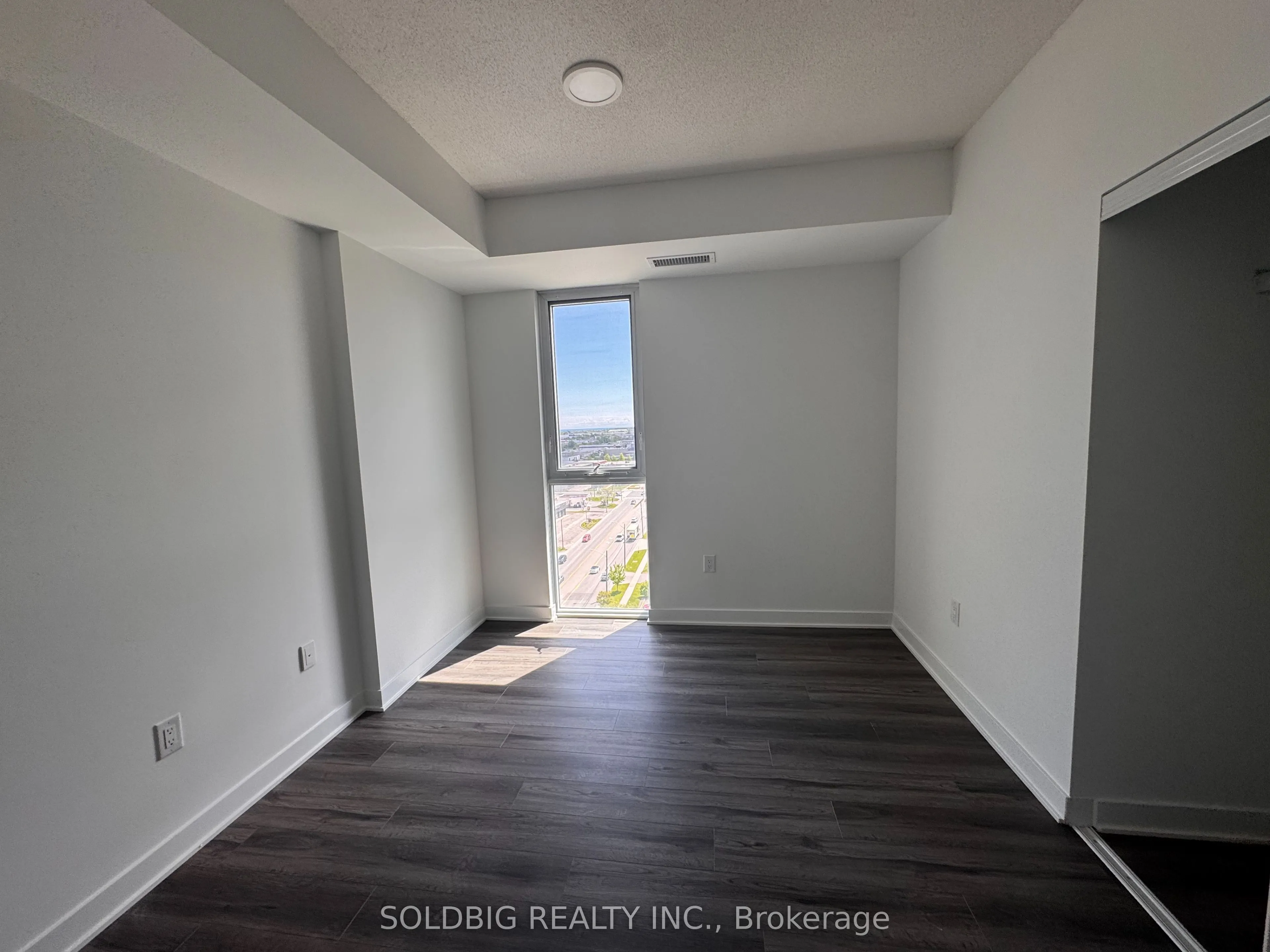 2872 Barton Street E, #917