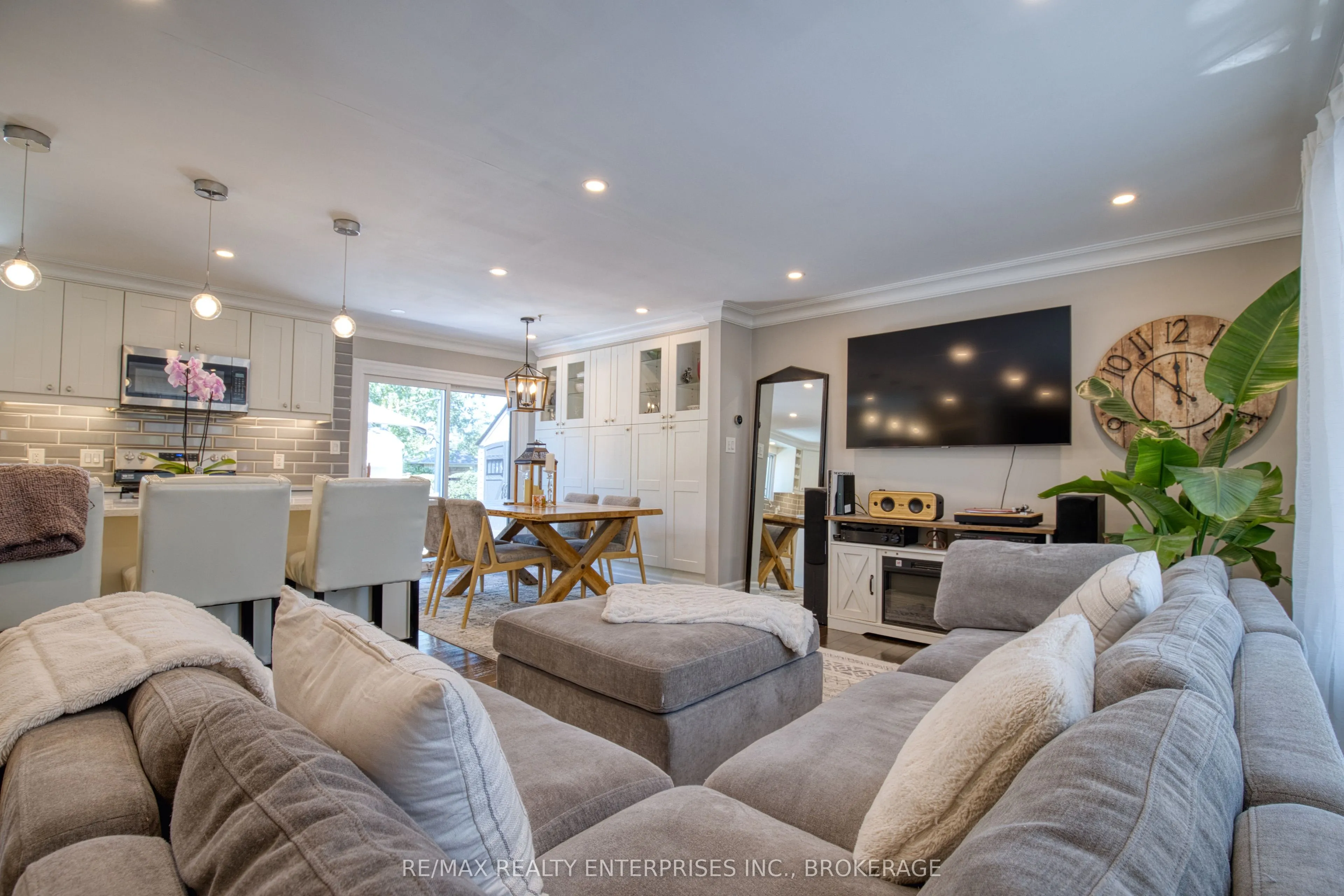 20 Karen Crescent
