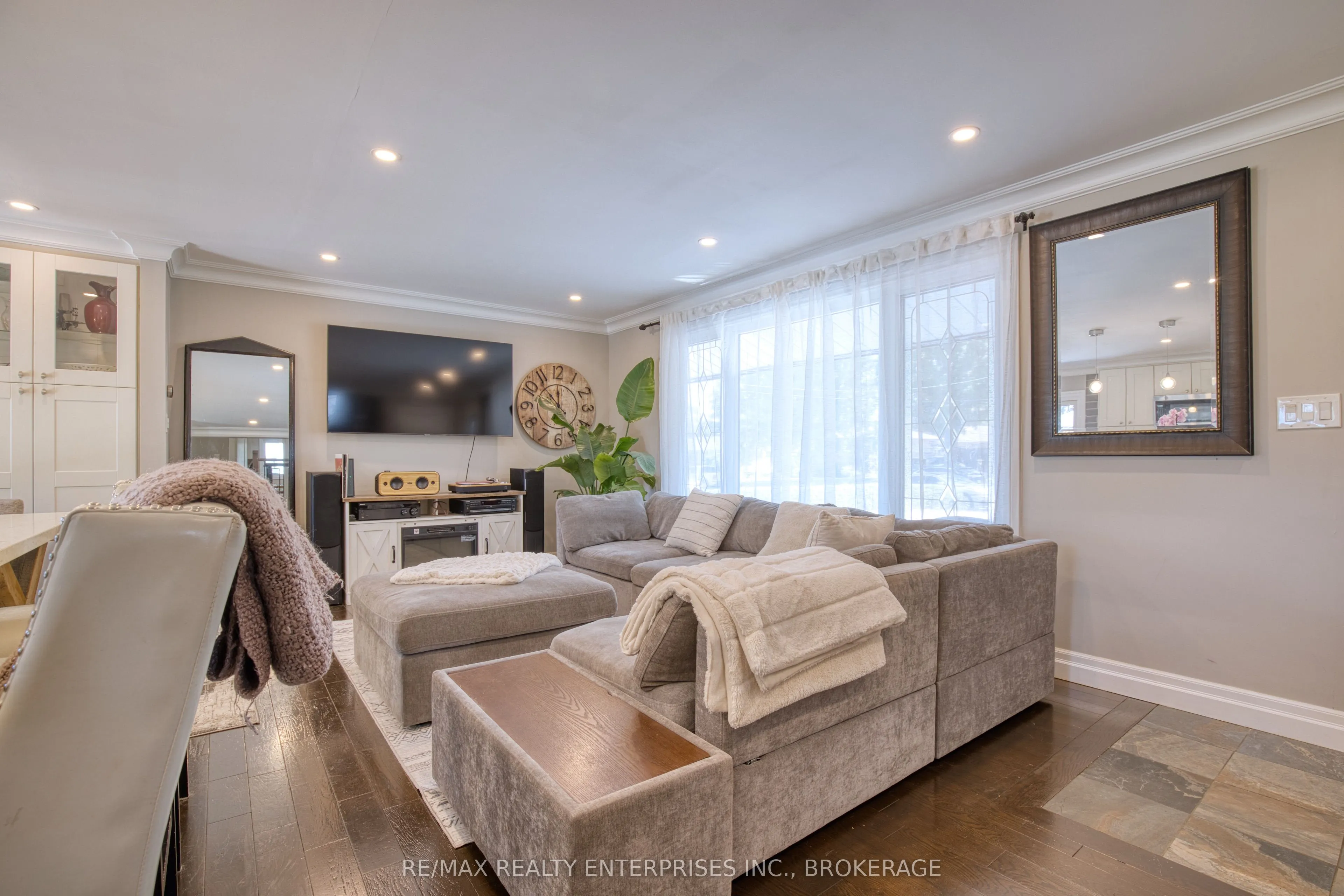 20 Karen Crescent