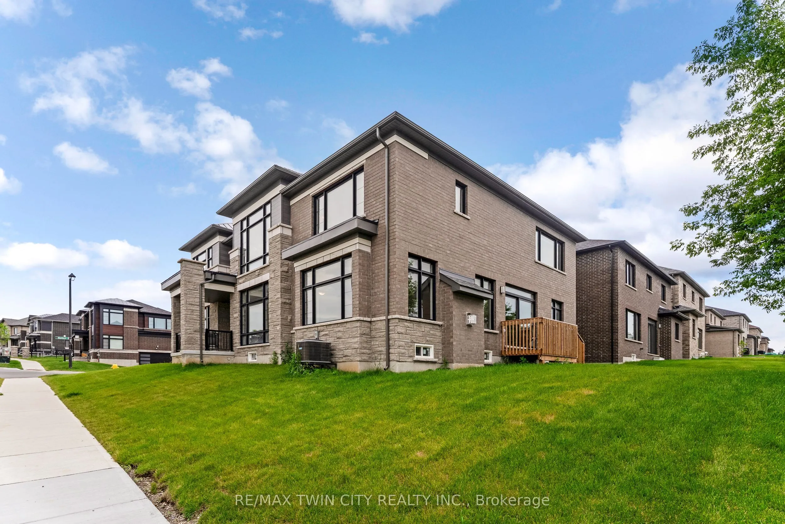 172 Blacklock Street