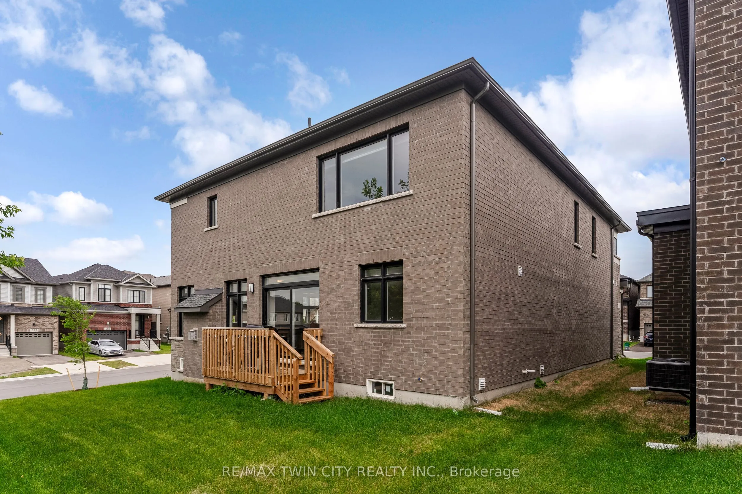172 Blacklock Street