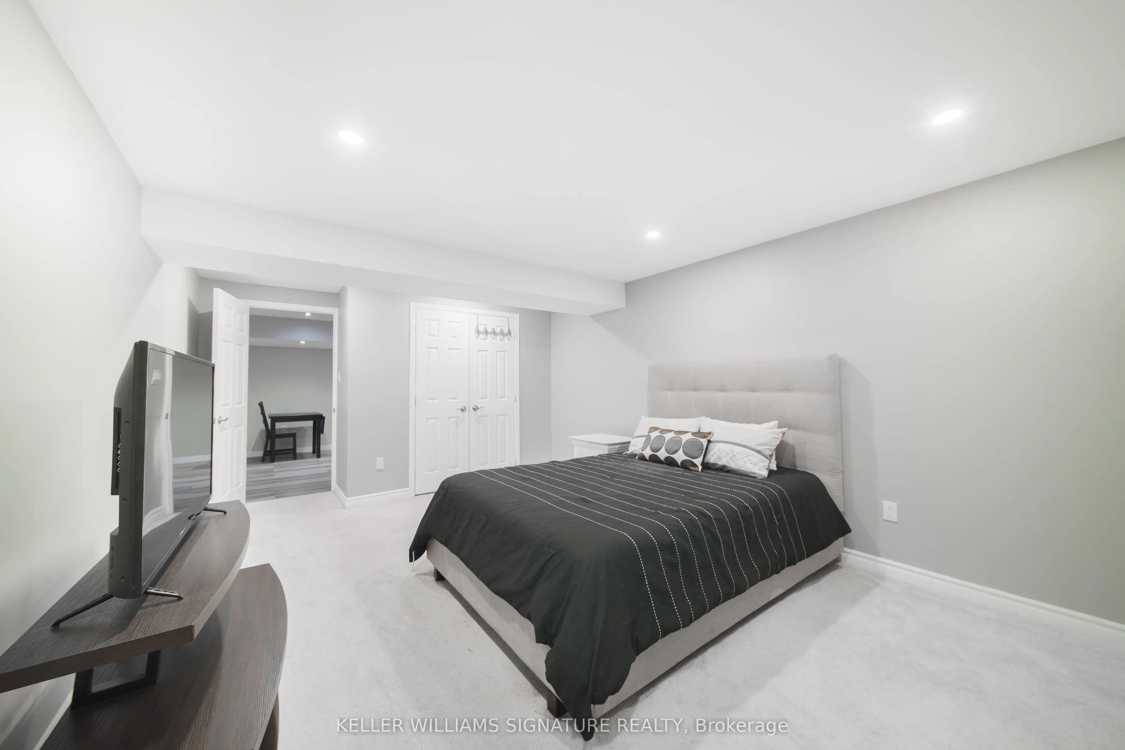 31 Book Road, #17