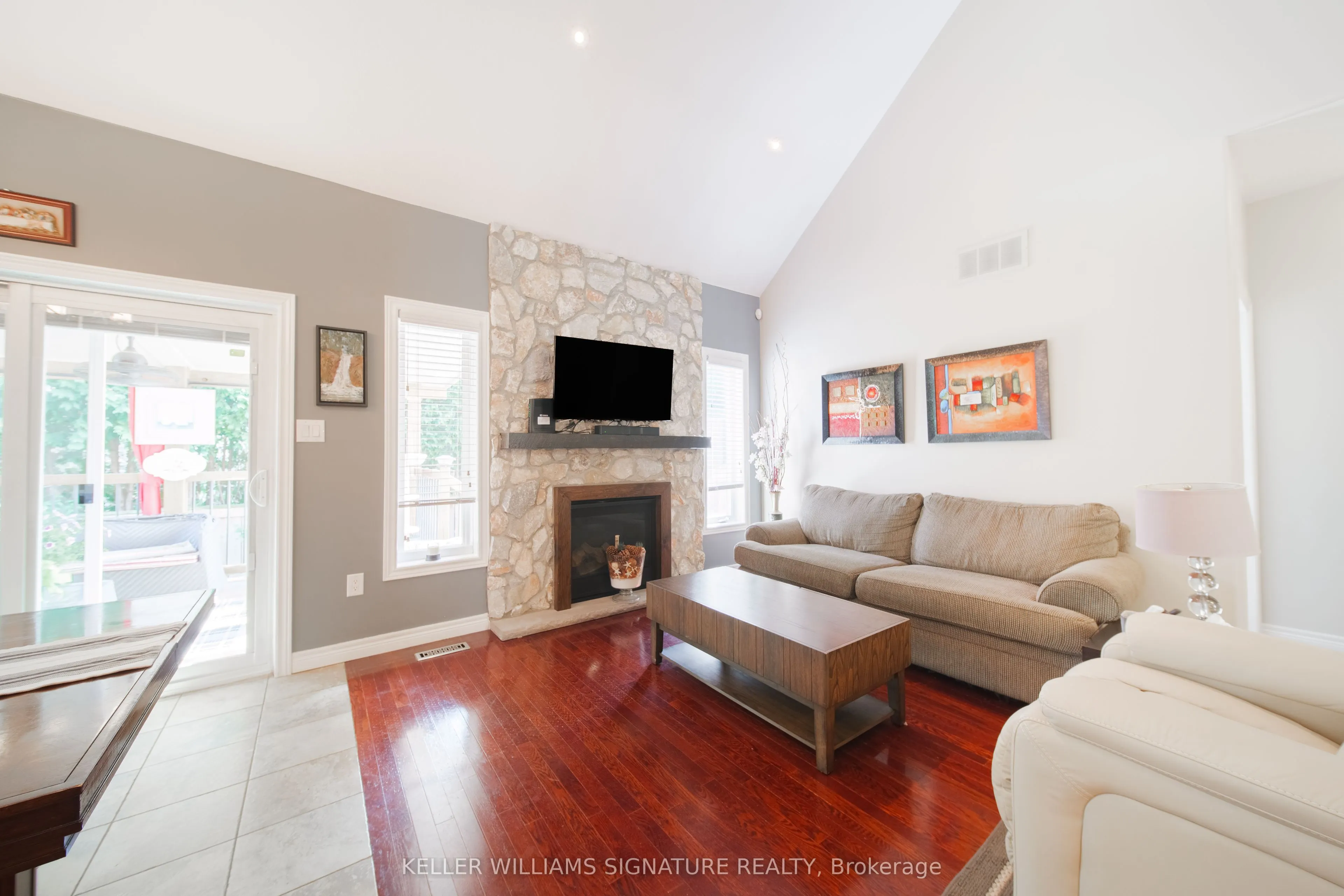 31 Book Road, #17