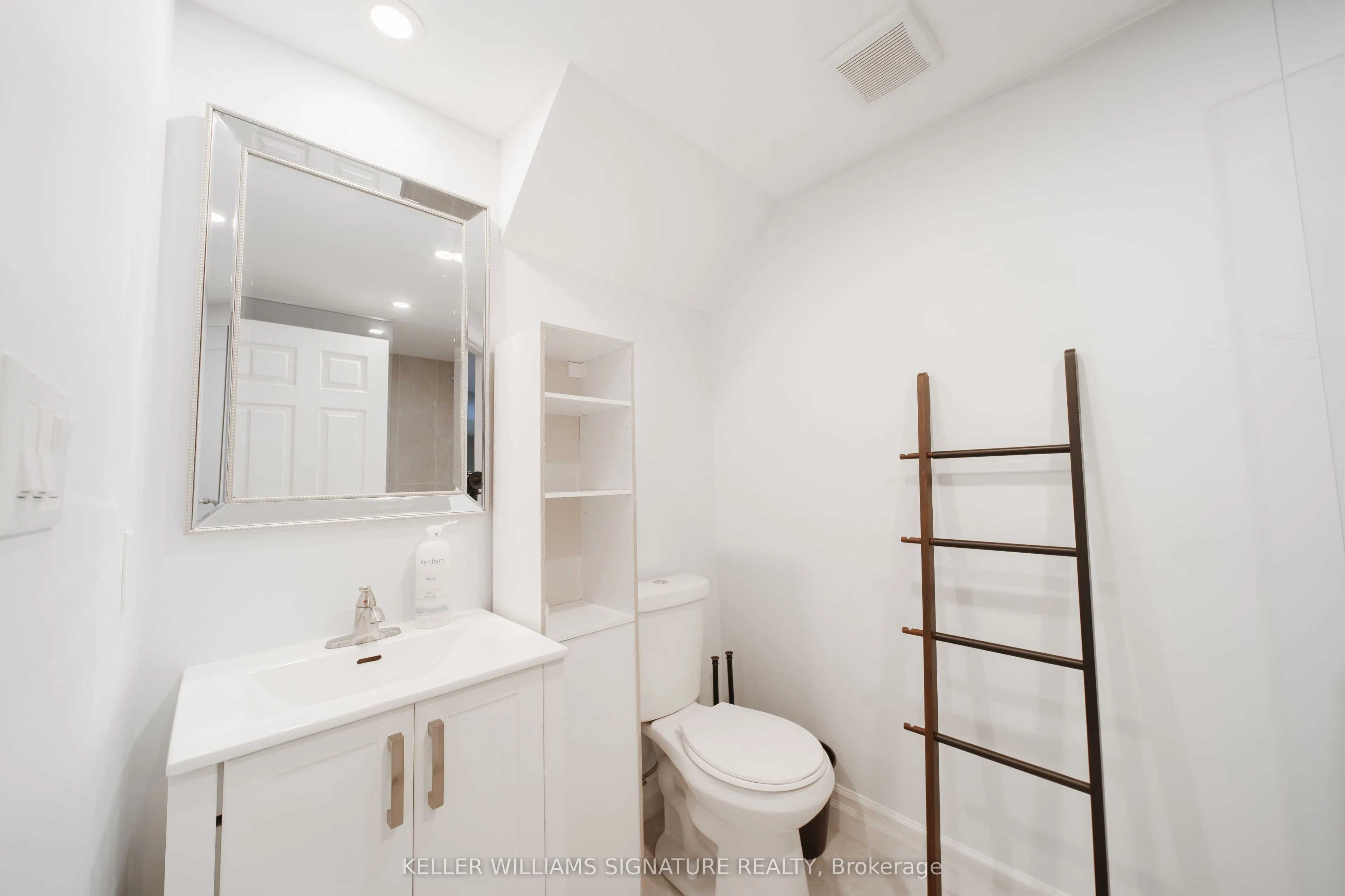 31 Book Road, #17