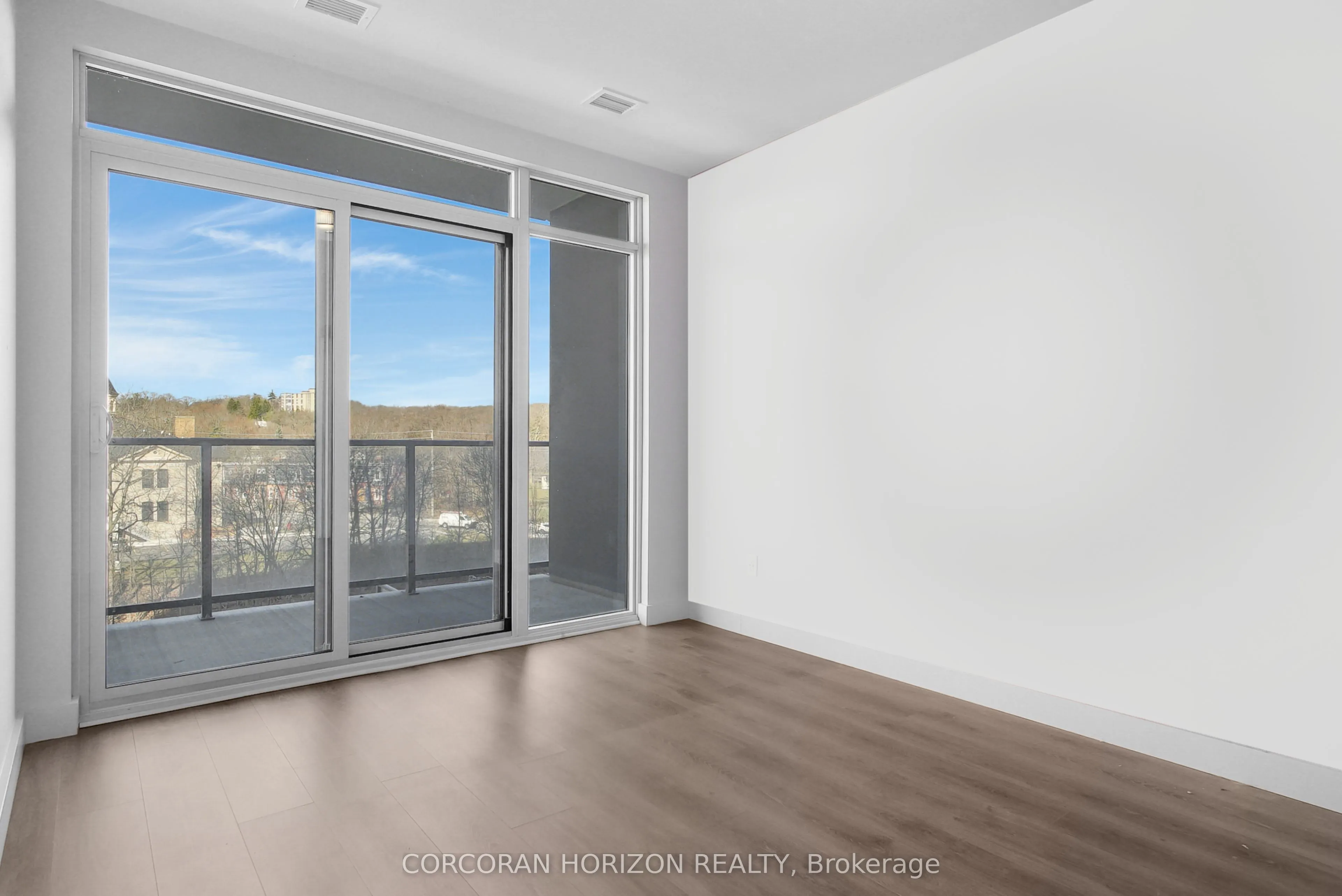 15 Glebe Street, #710