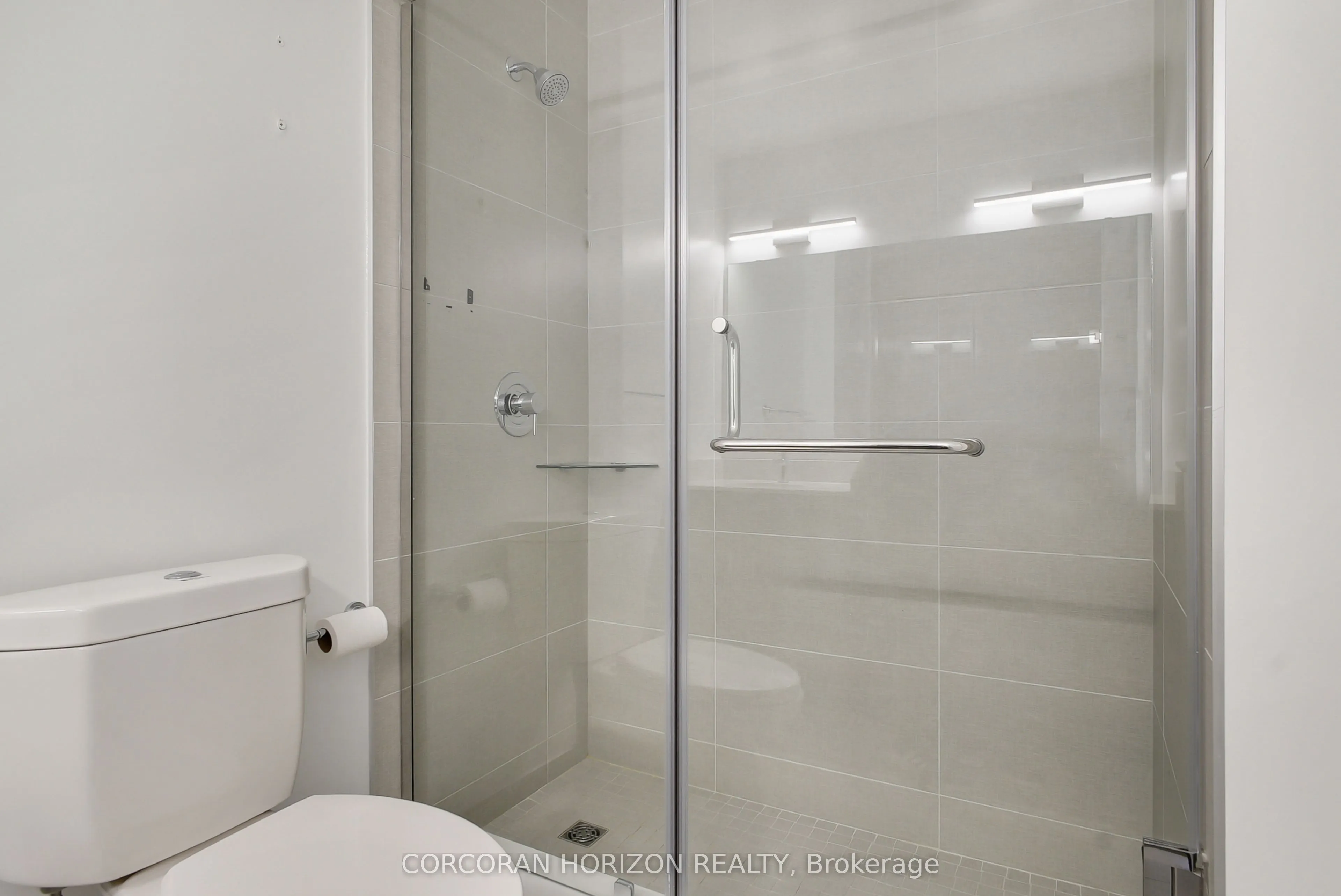 15 Glebe Street, #710