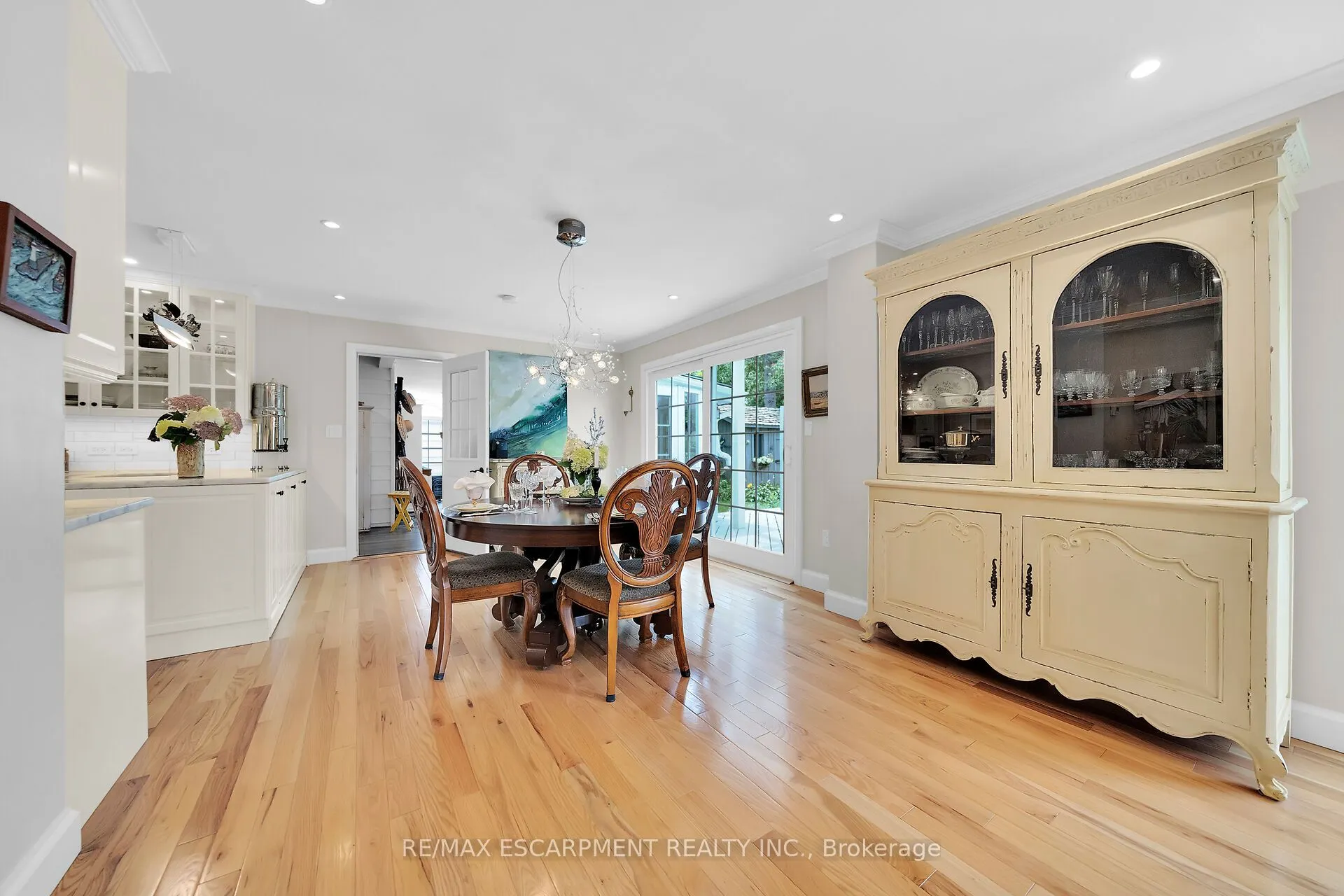 14 SIMCOE Boulevard