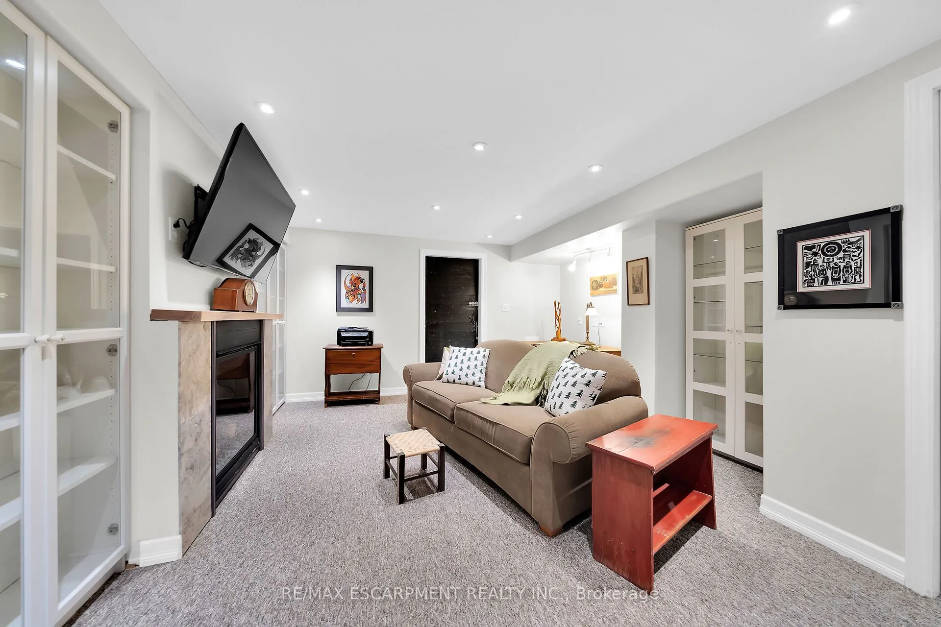 14 SIMCOE Boulevard