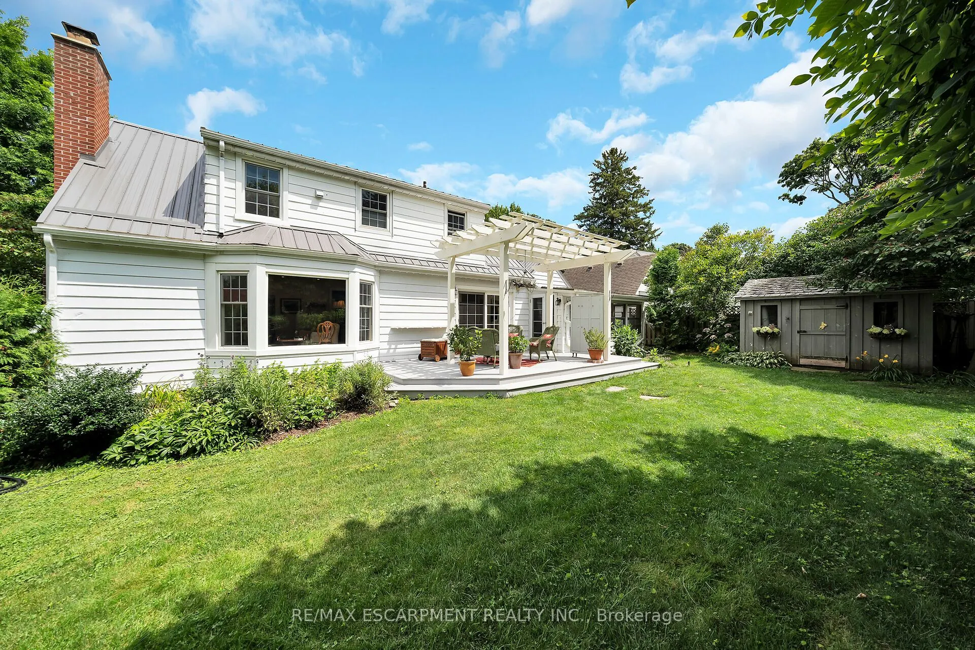 14 SIMCOE Boulevard