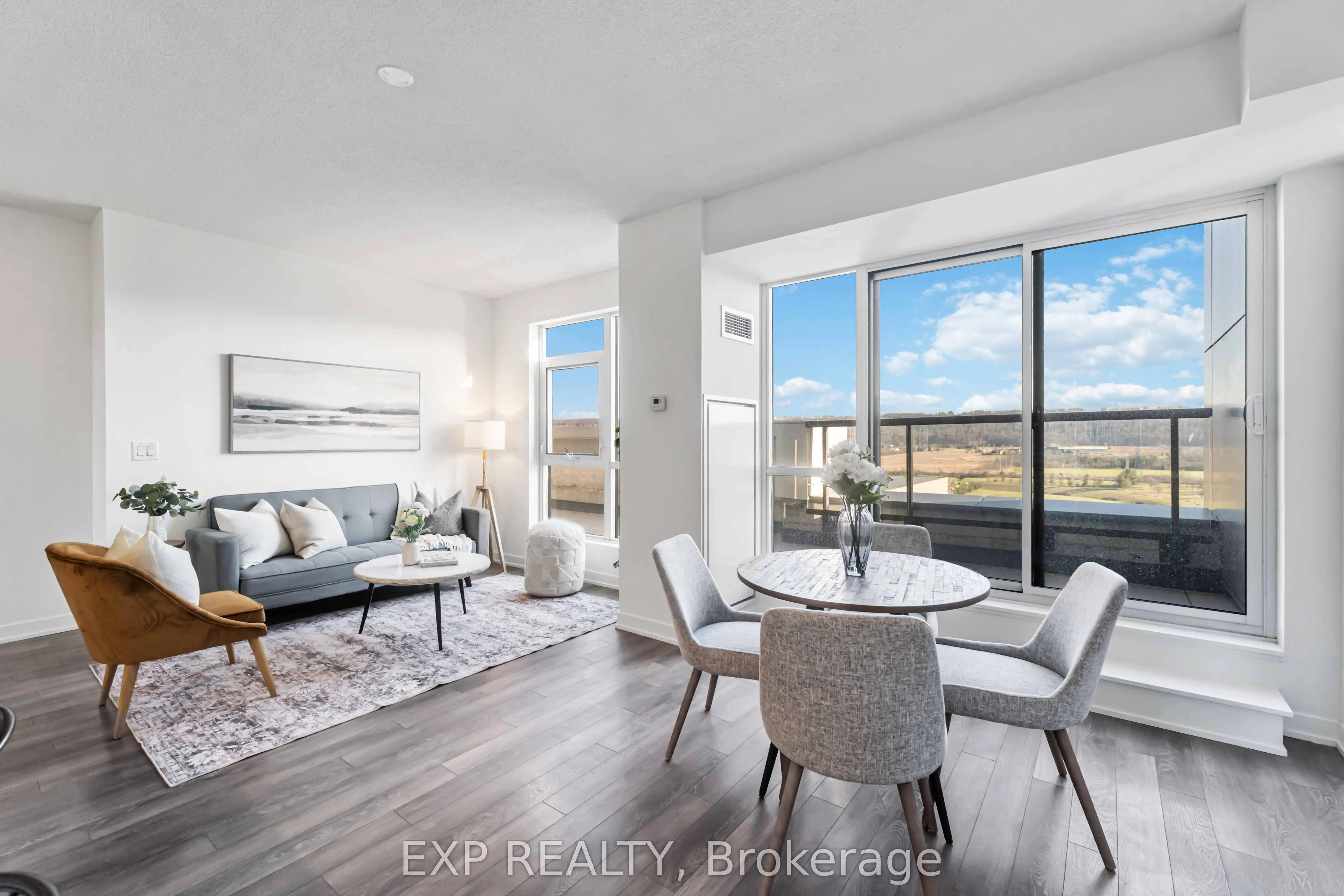 550 North Service Road, #1001