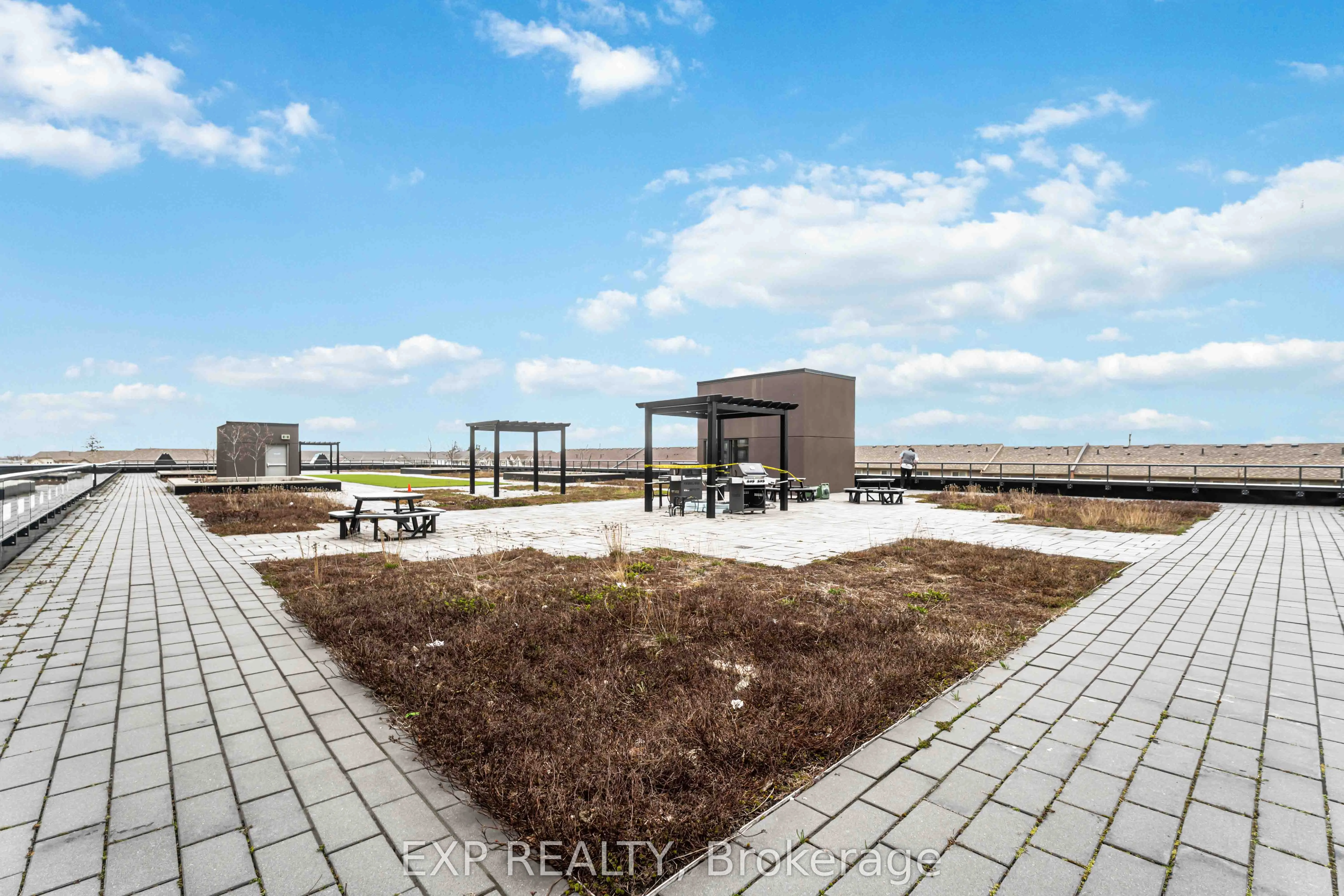 550 North Service Road, #1001