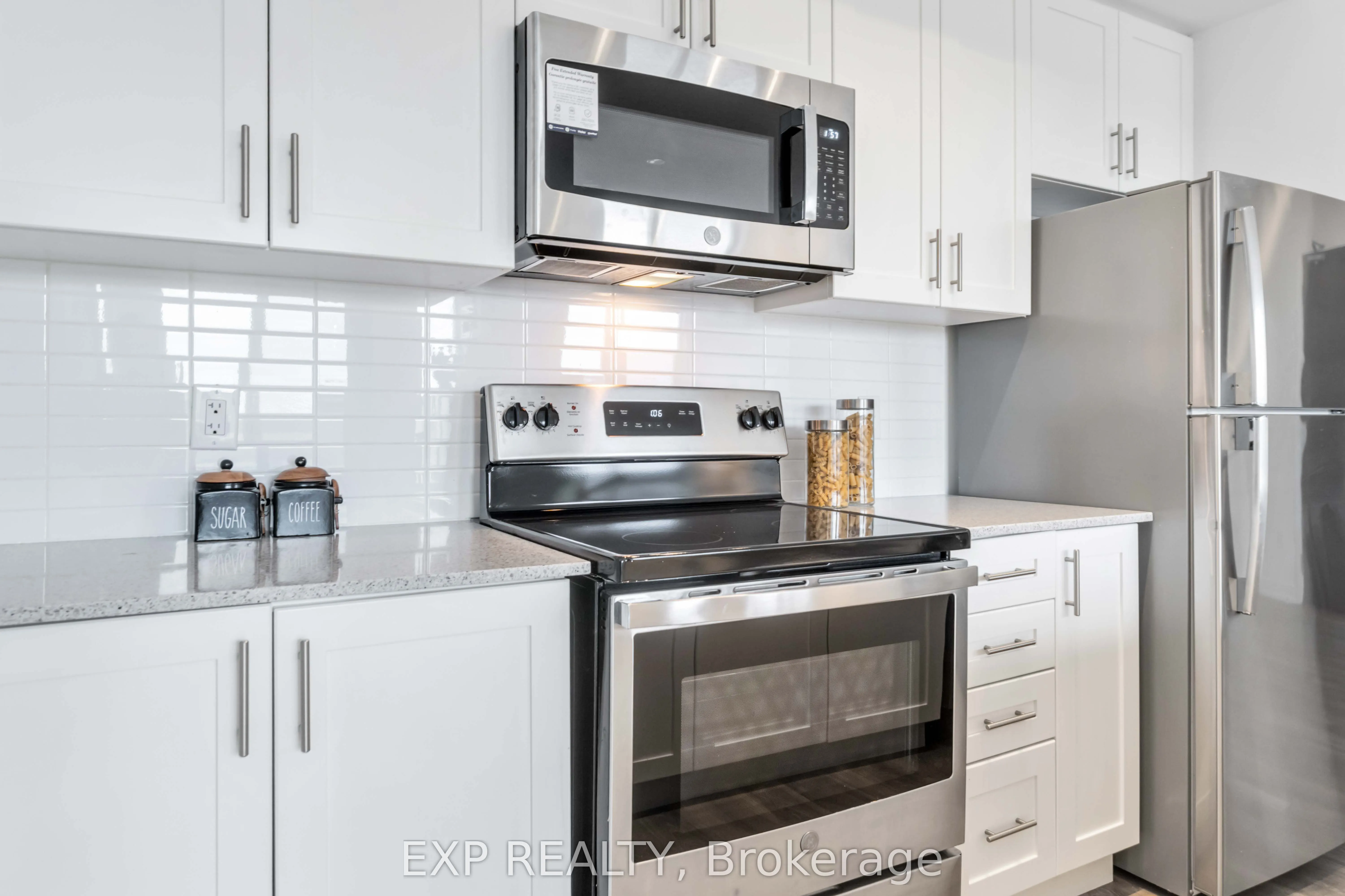 550 North Service Road, #1001