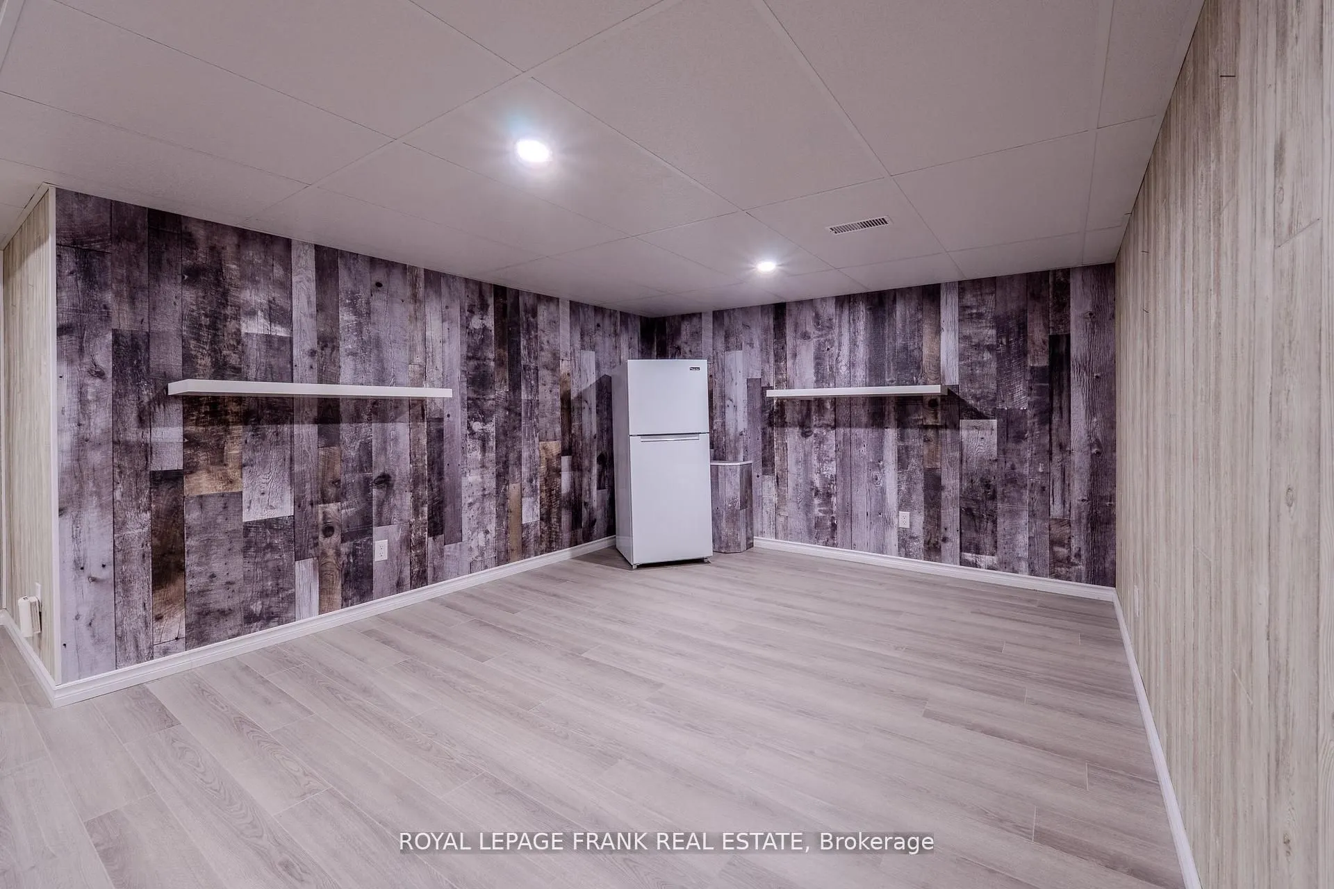 9 Eglington Street, #16