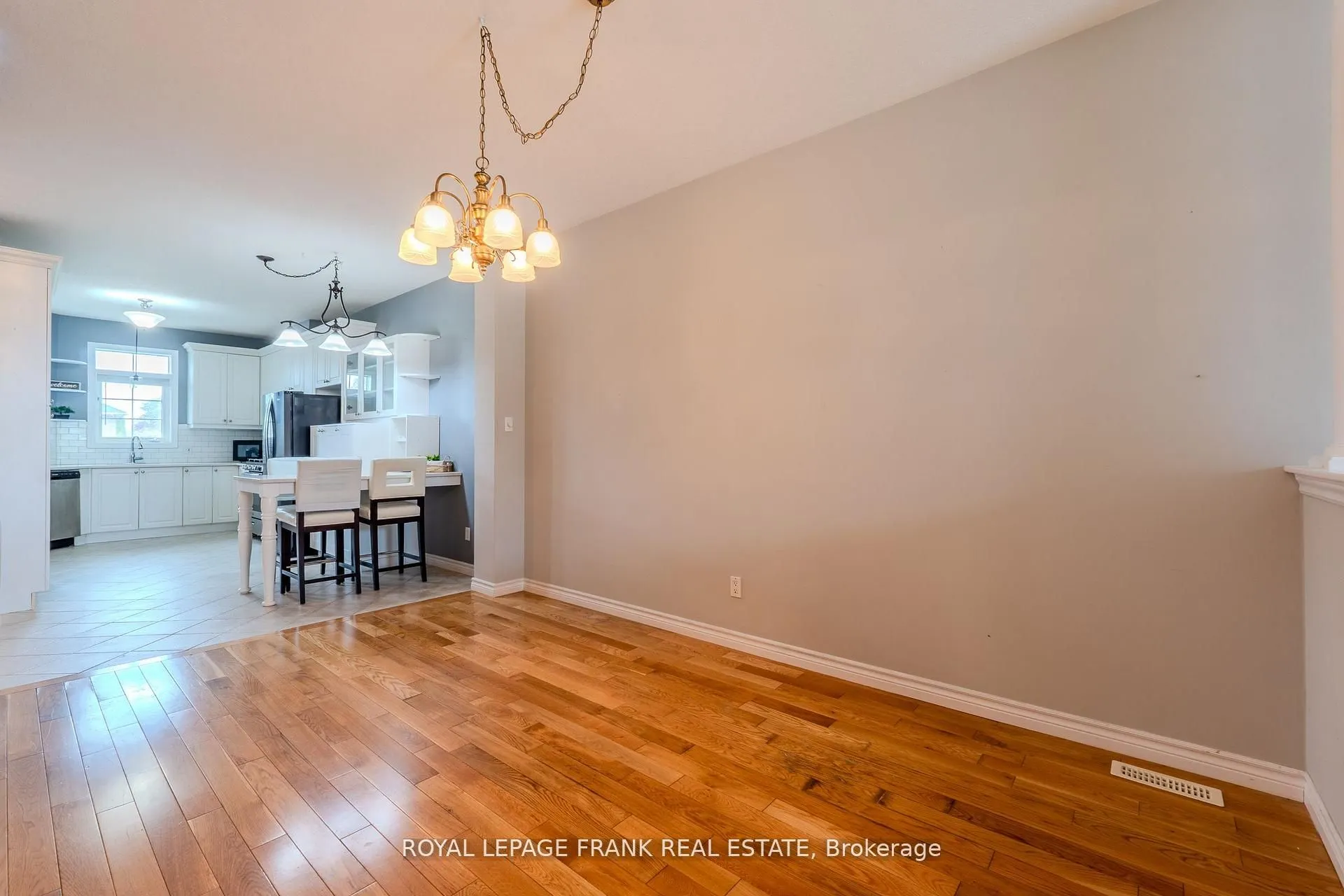 9 Eglington Street, #16