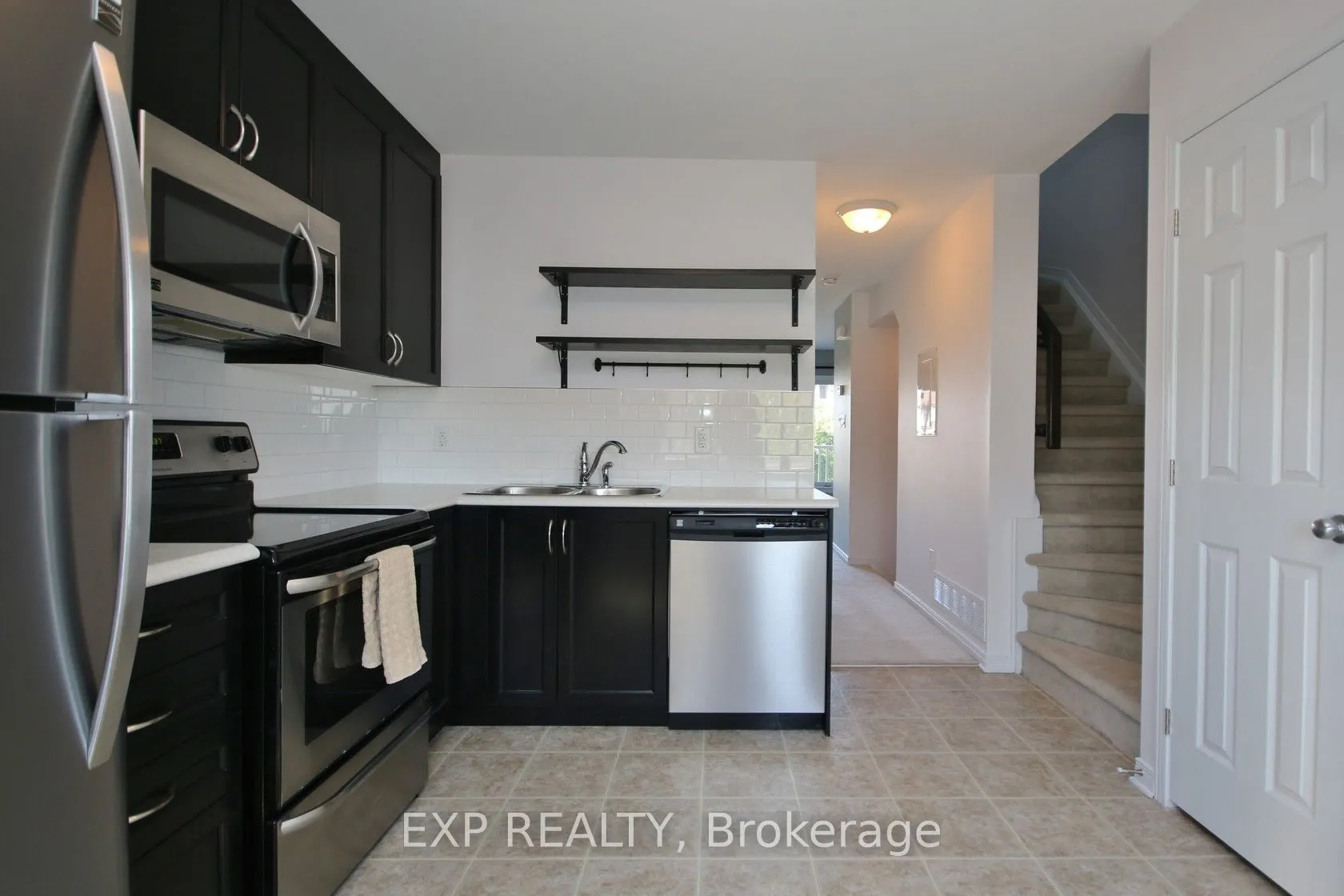 162 Urbancrest Private