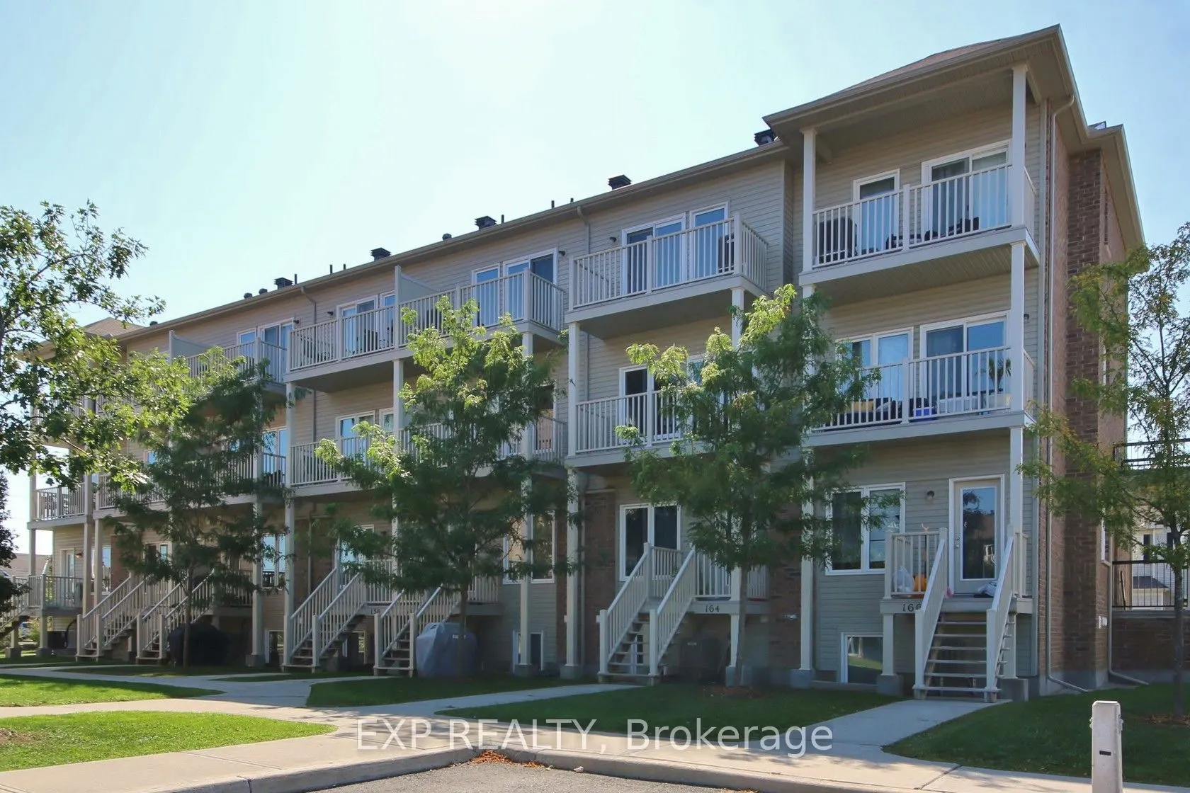162 Urbancrest Private