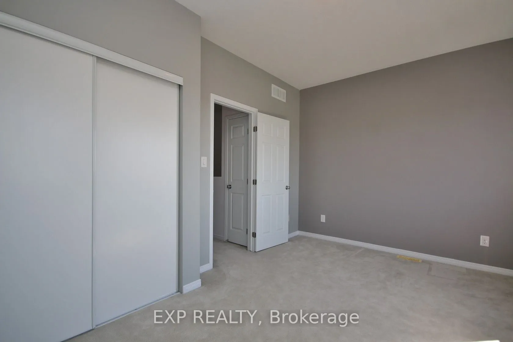 162 Urbancrest Private