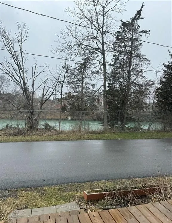 35 Canal Bank Road