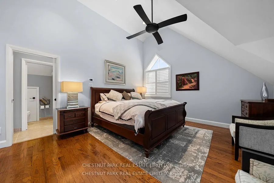 4 Bridge Street, #7