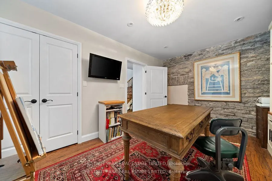 4 Bridge Street, #7
