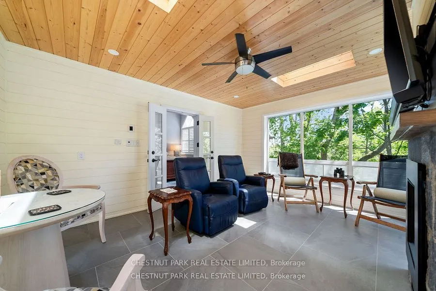 4 Bridge Street, #7