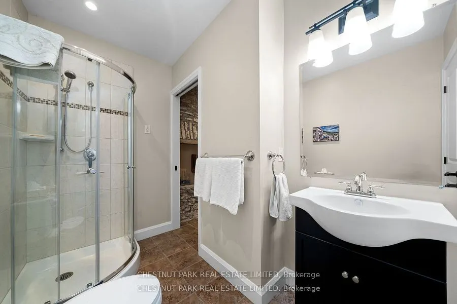 4 Bridge Street, #7