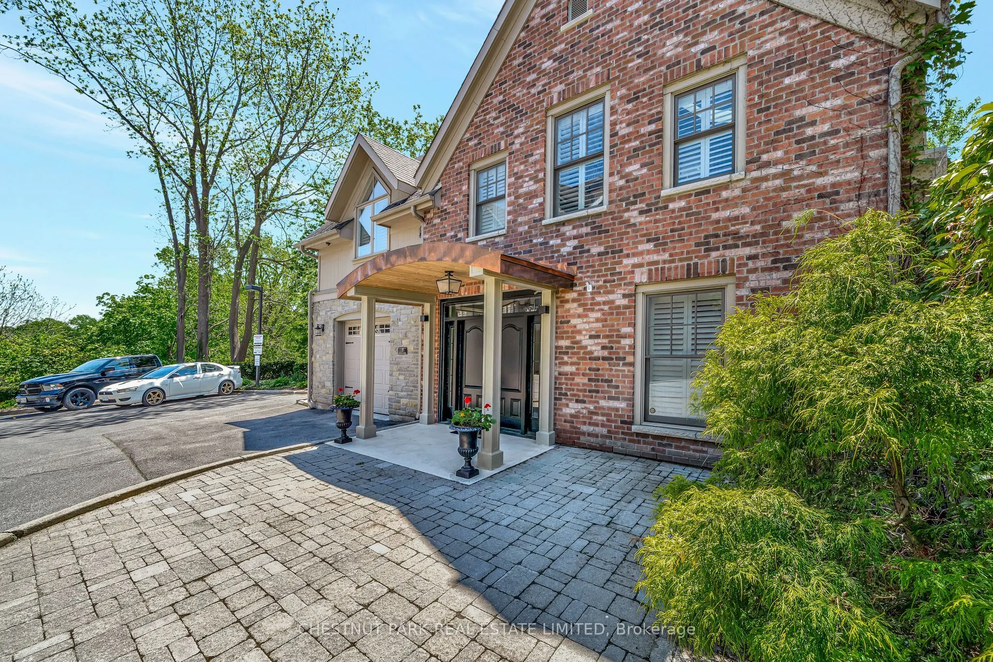 4 Bridge Street, #7