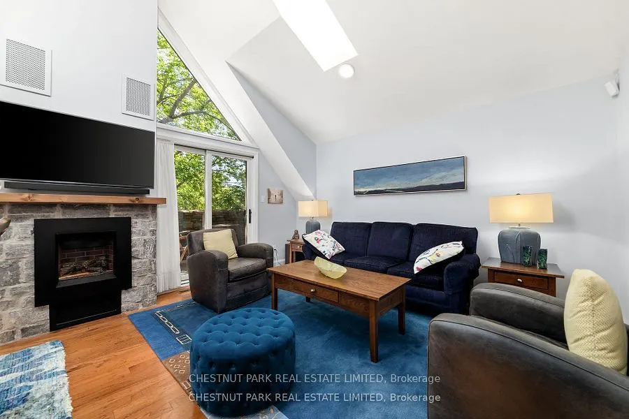 4 Bridge Street, #7