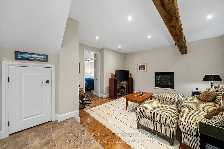 4 Bridge Street, #7