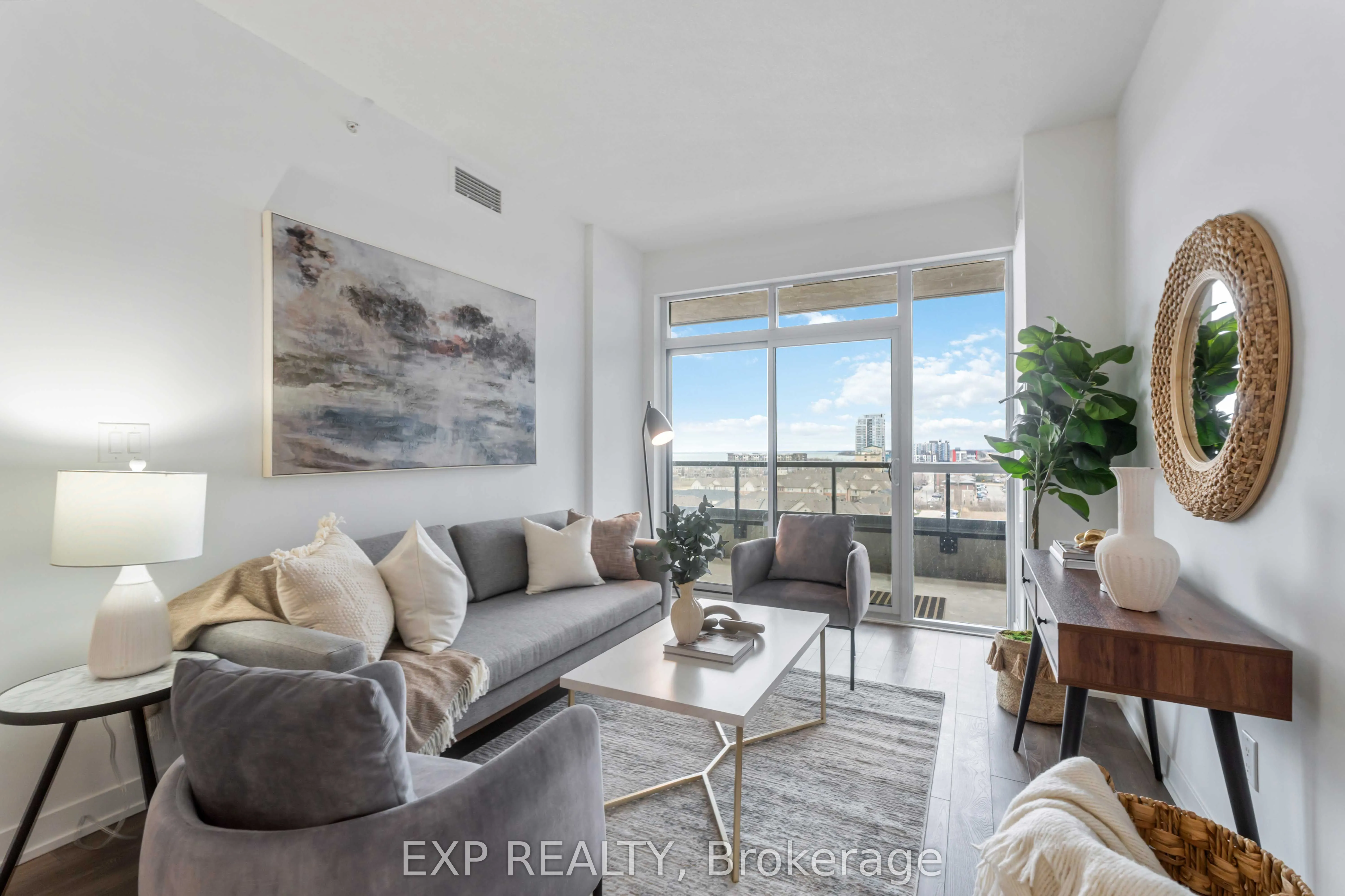 550 North Service Road, #807