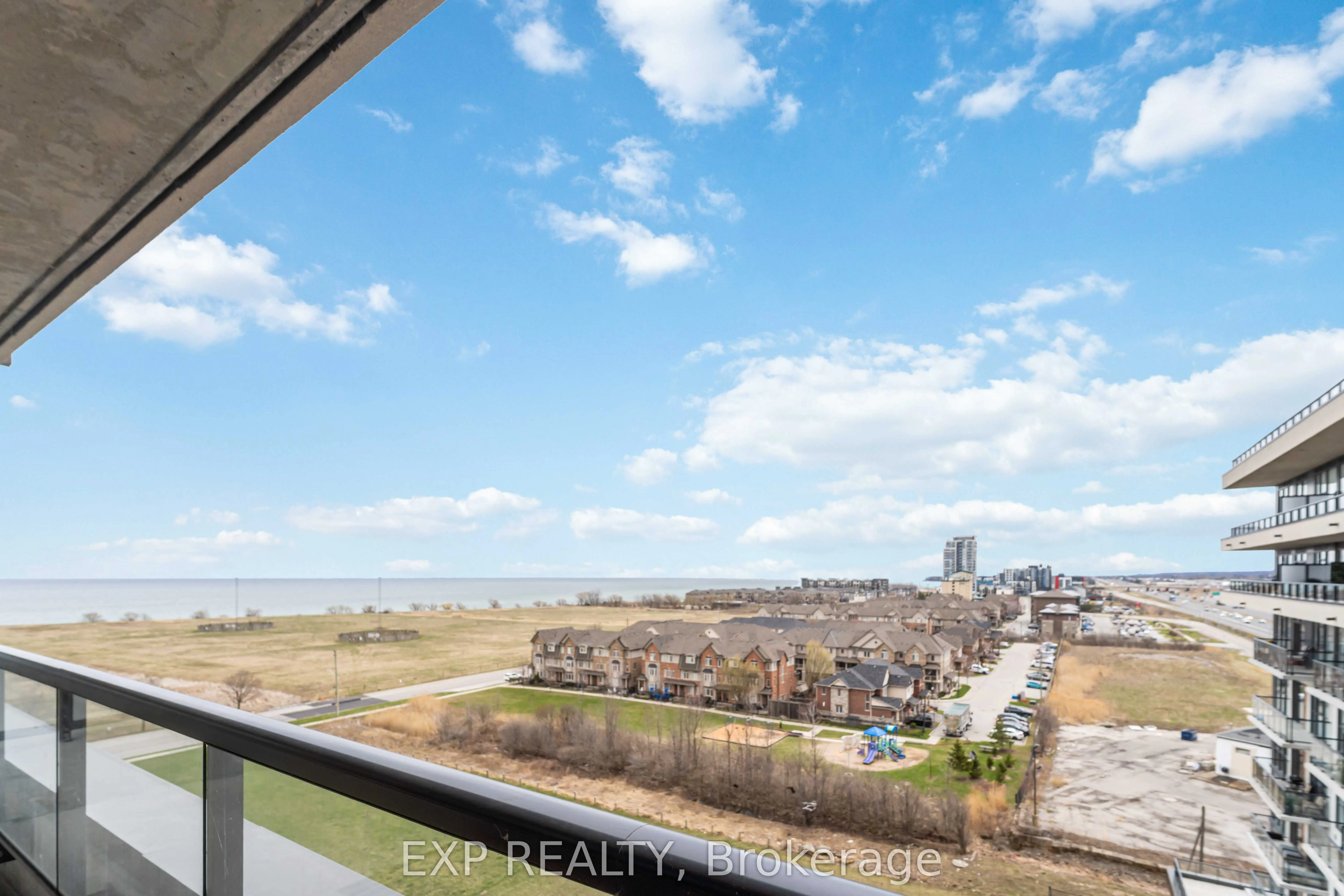 550 North Service Road, #807