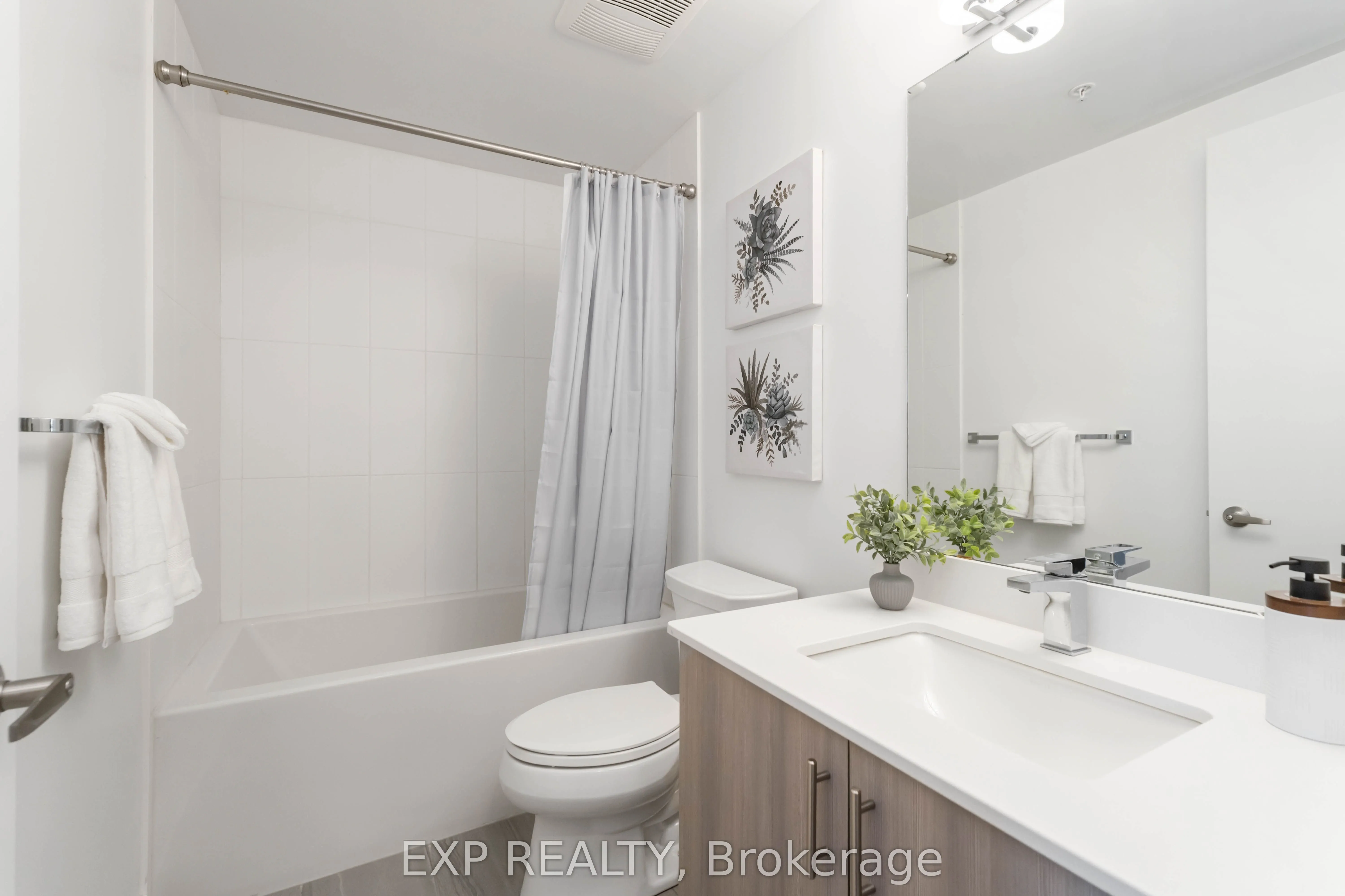 550 North Service Road, #807