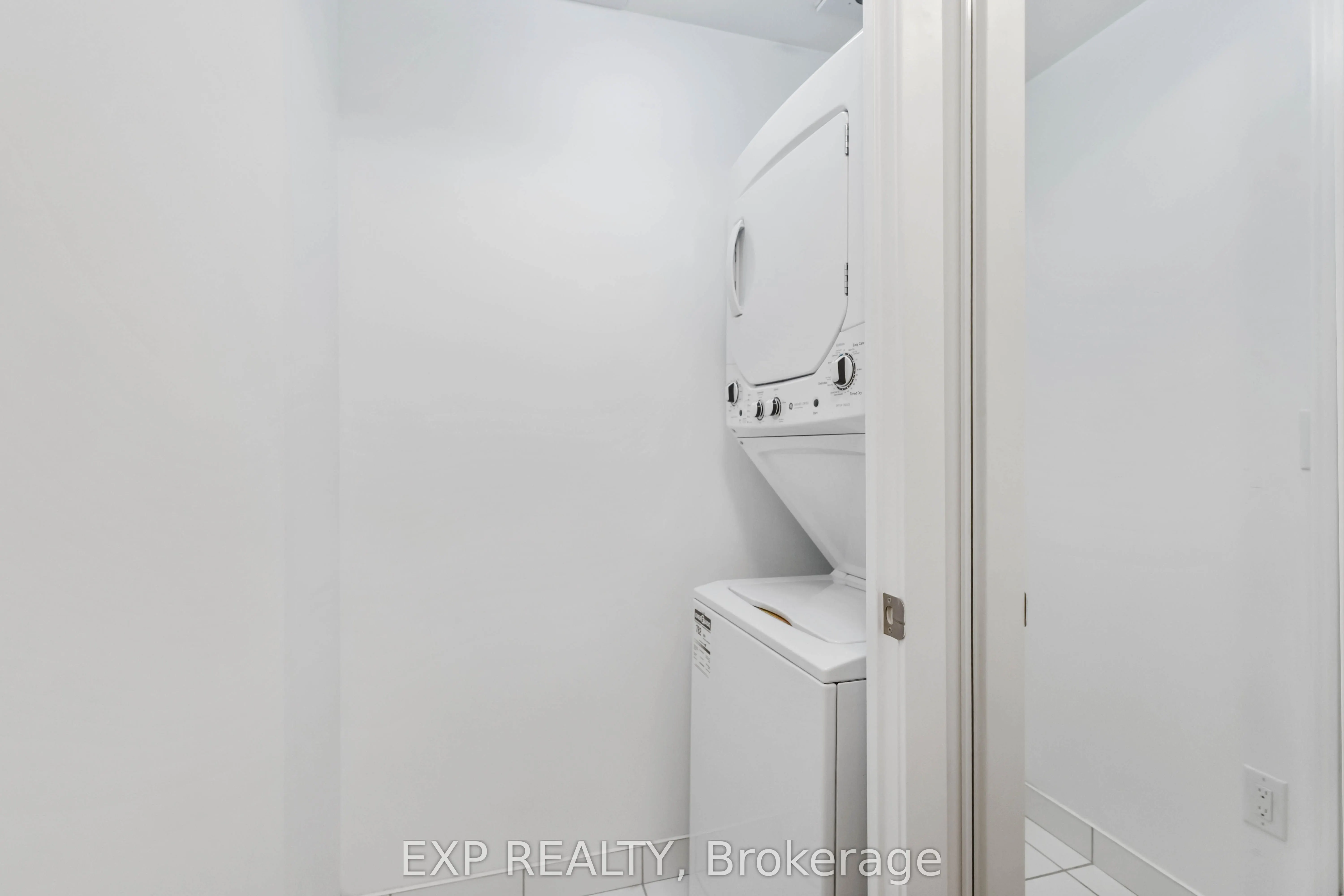 550 North Service Road, #807