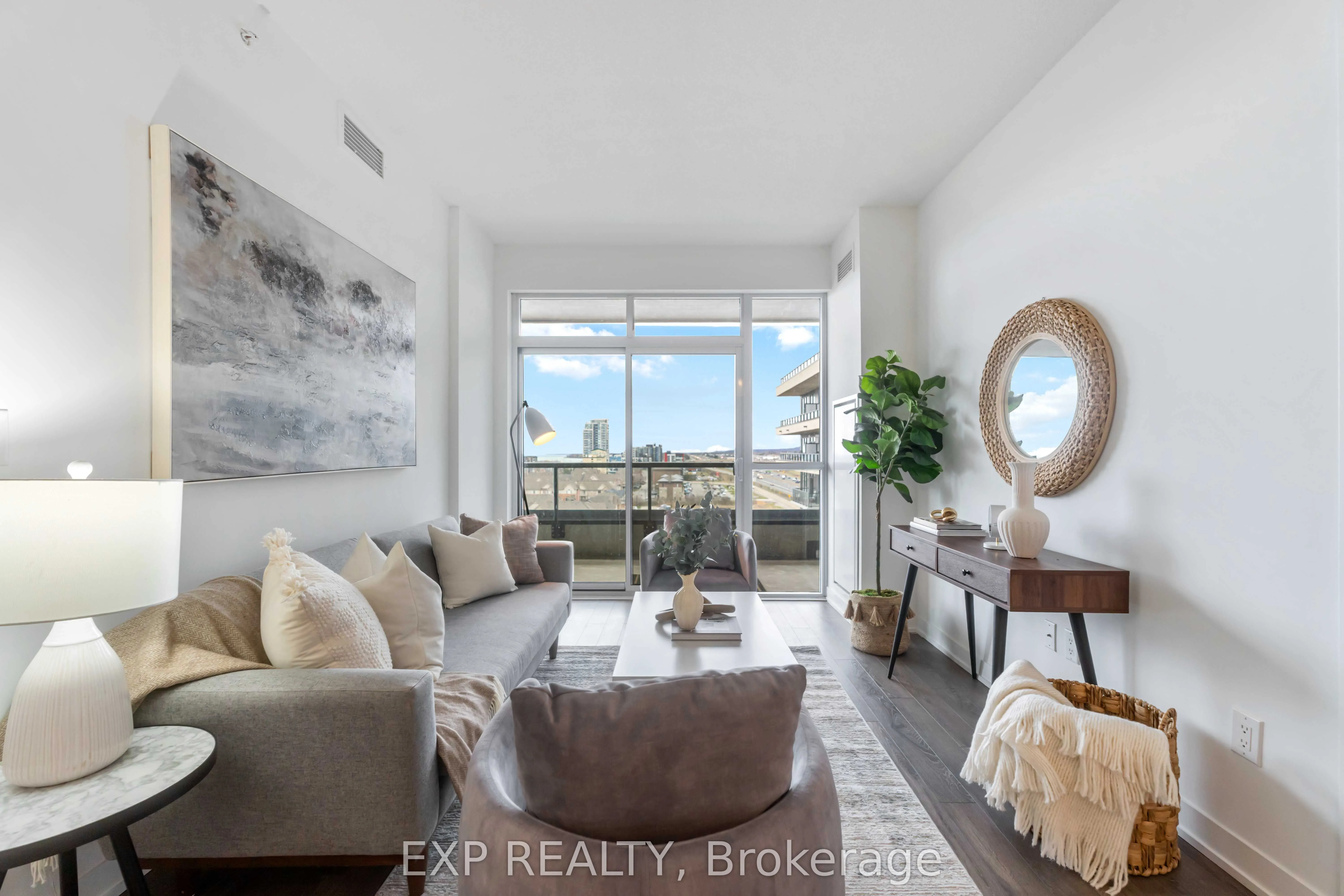 550 North Service Road, #807