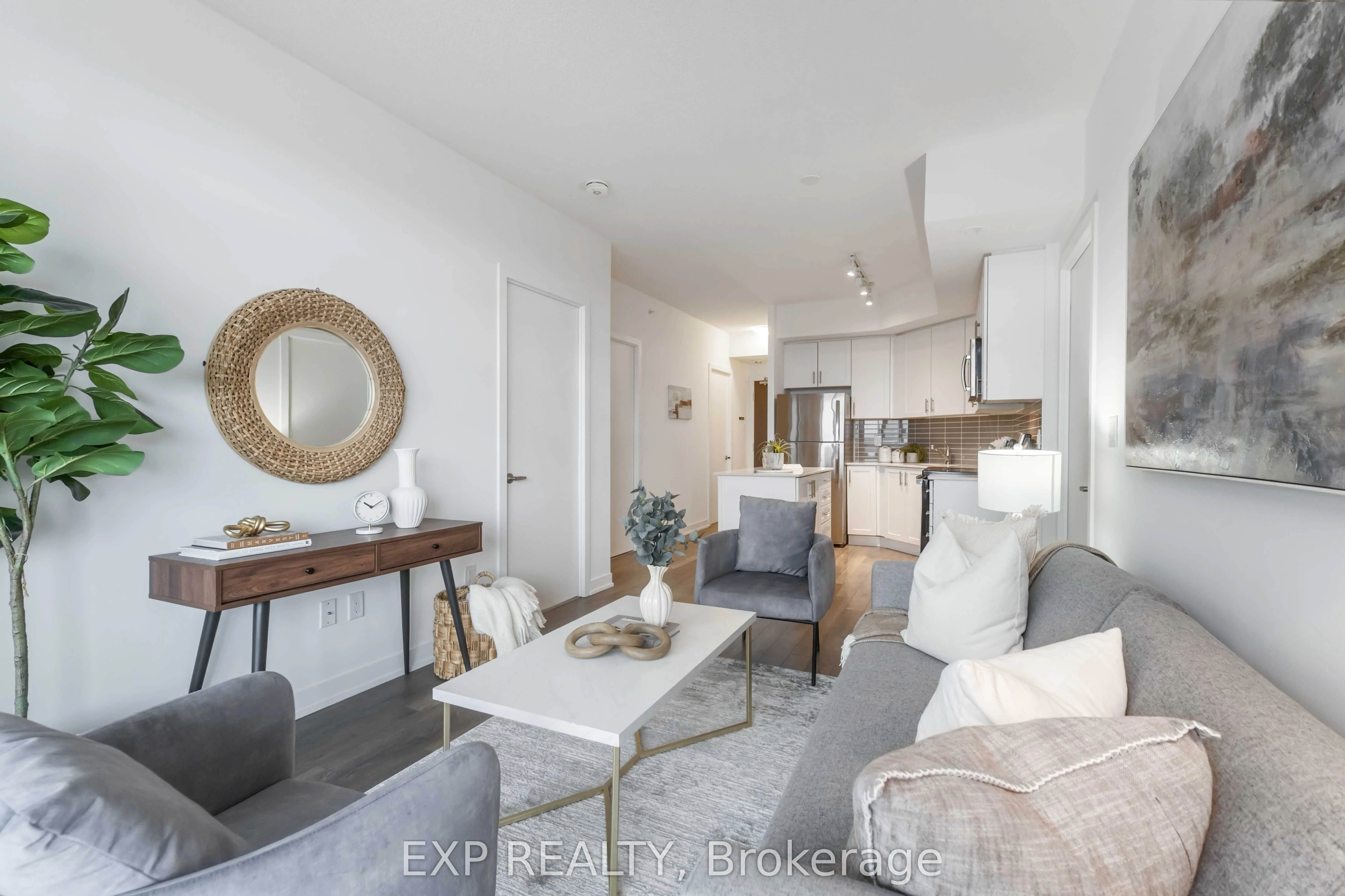 550 North Service Road, #807