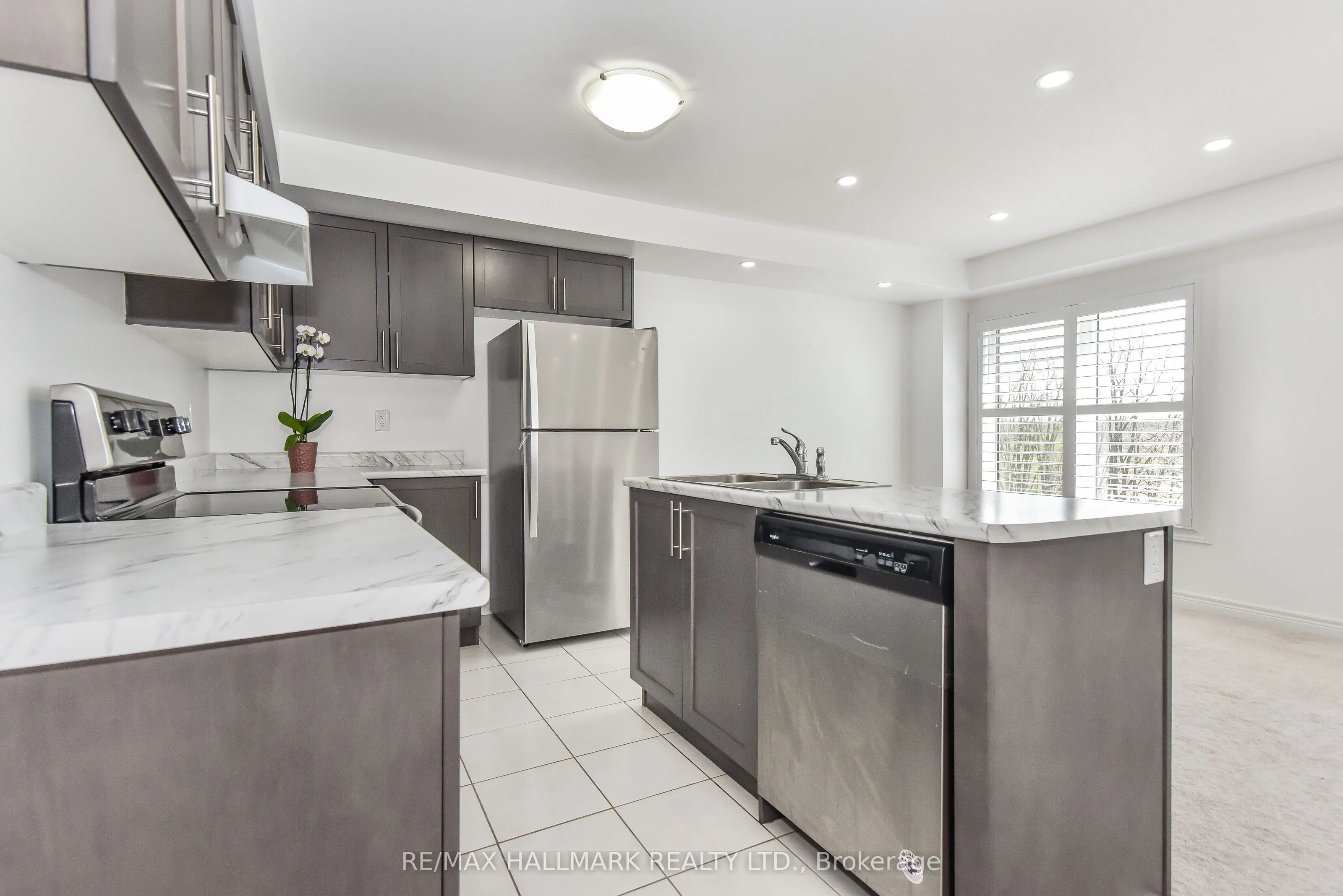740 Linden Drive, #14