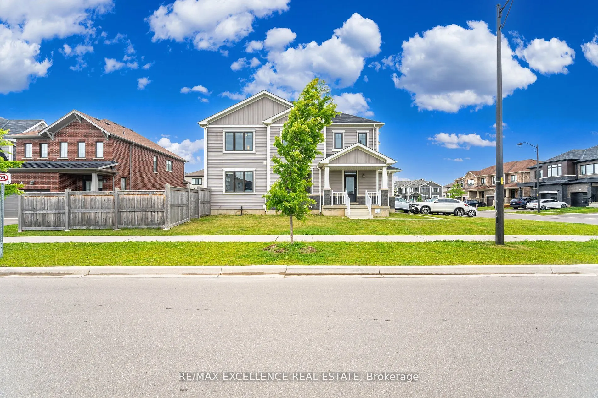 53 Oaktree Drive