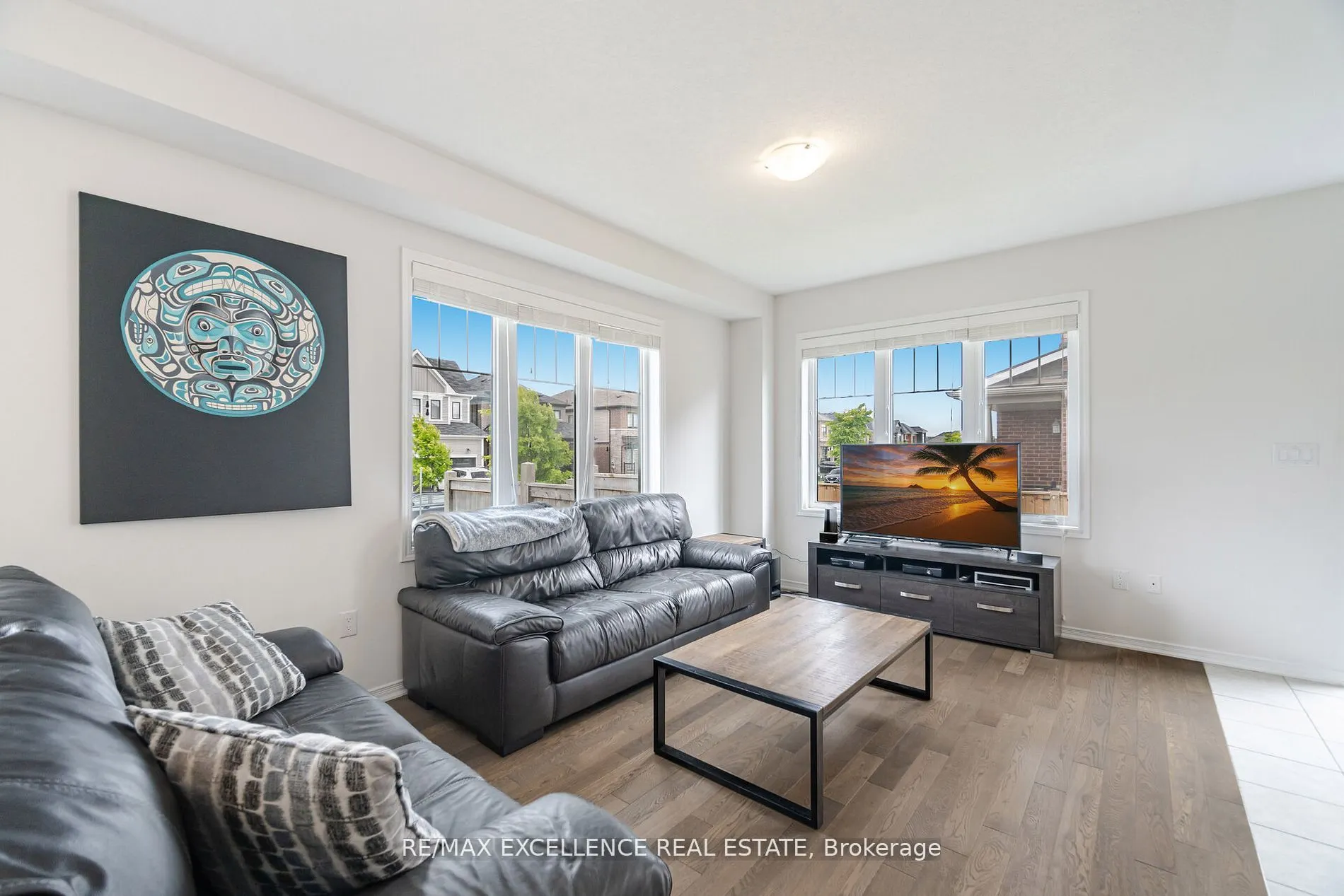 53 Oaktree Drive