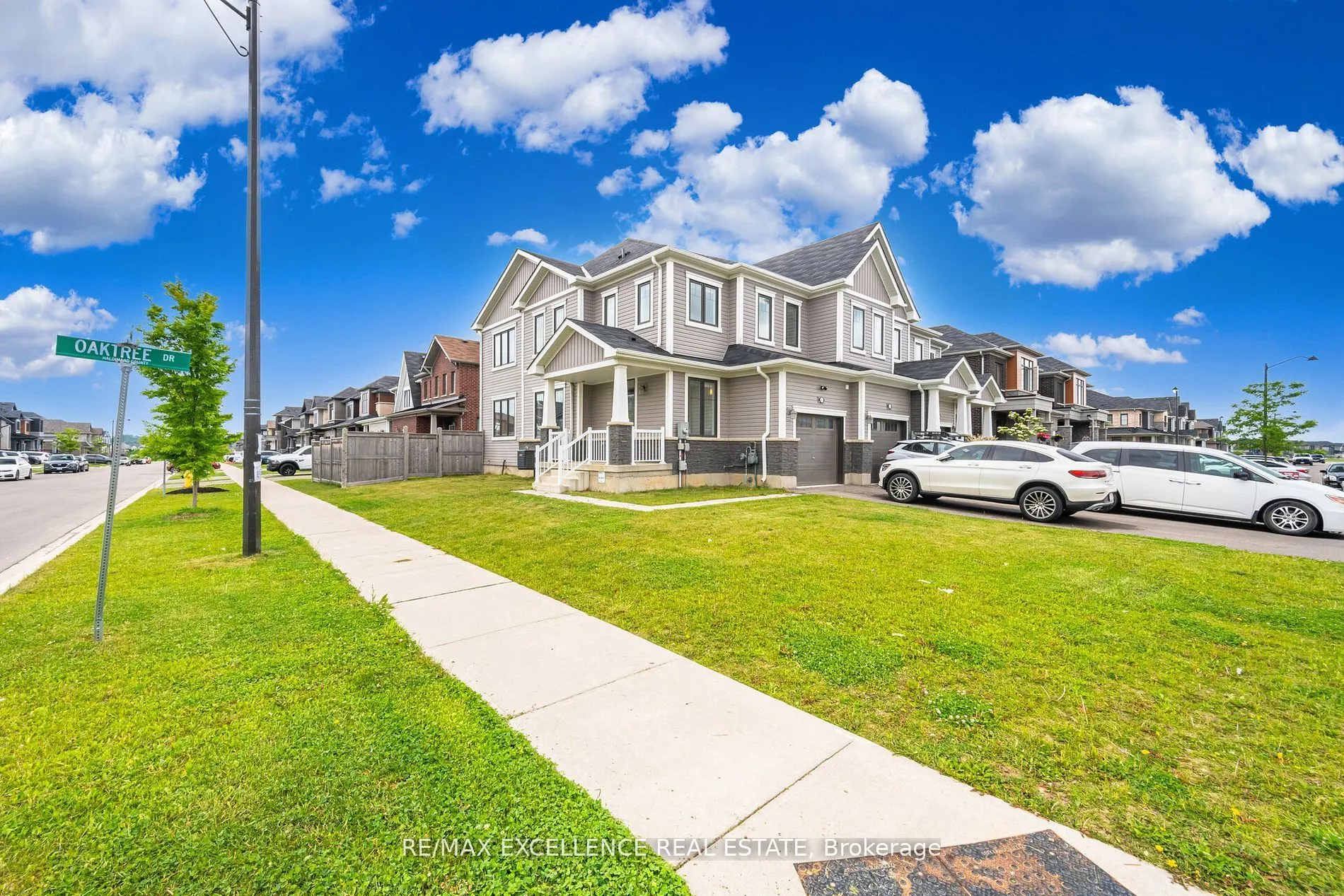 53 Oaktree Drive
