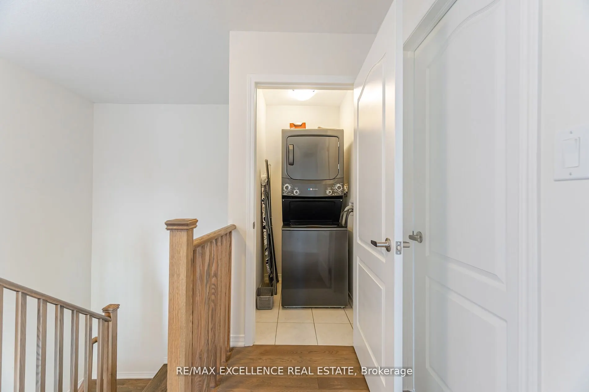 53 Oaktree Drive