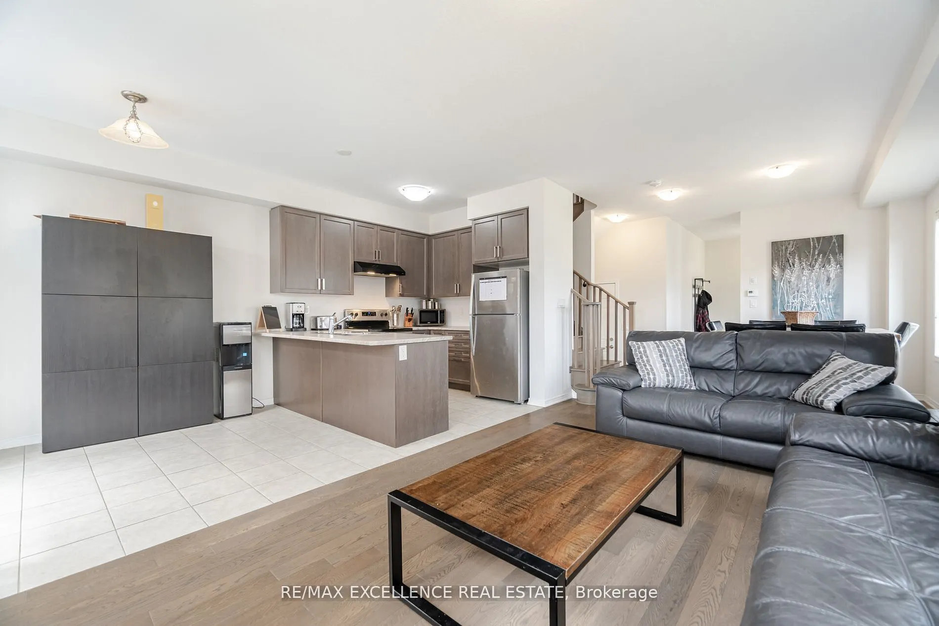 53 Oaktree Drive