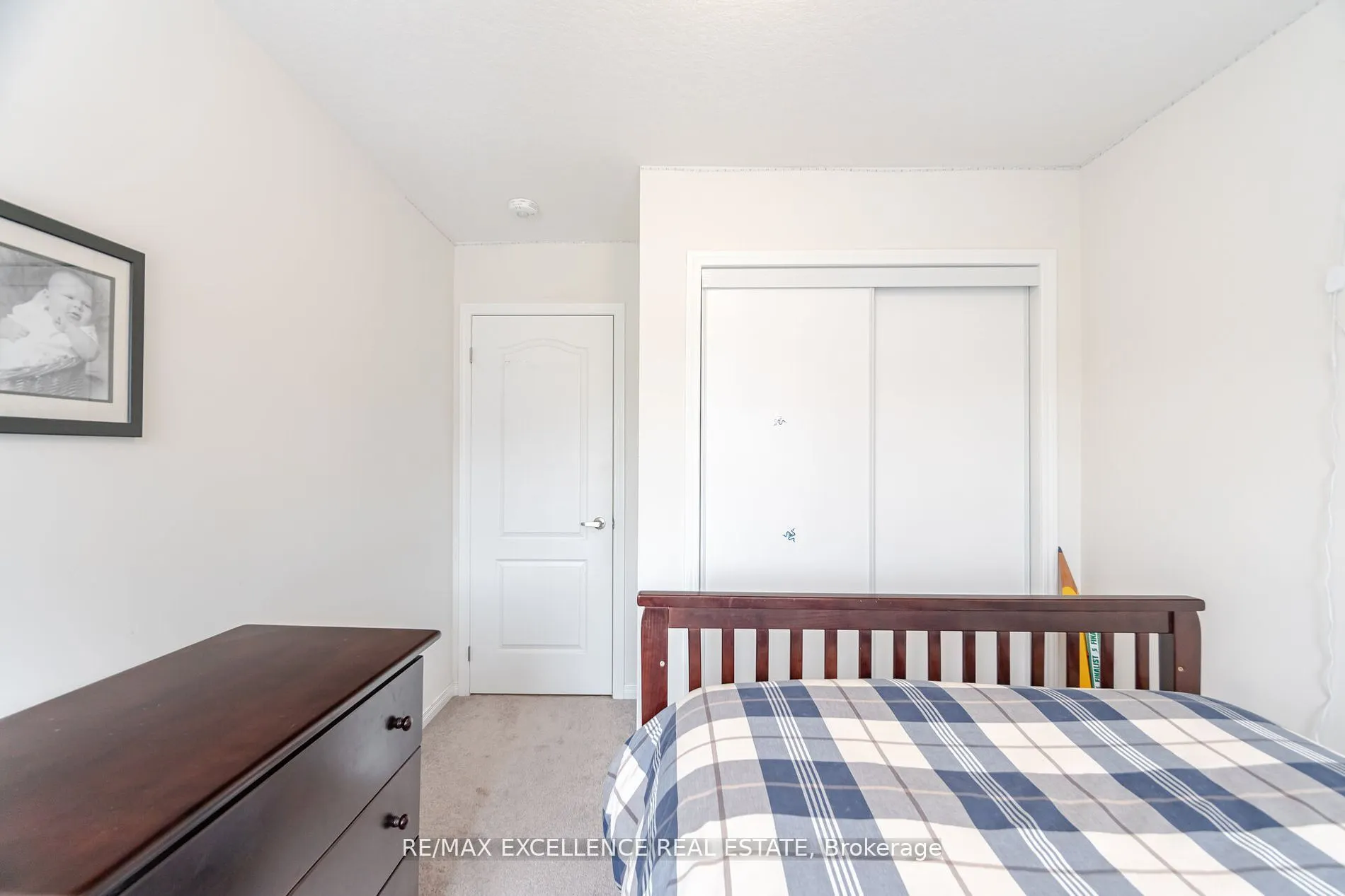 53 Oaktree Drive