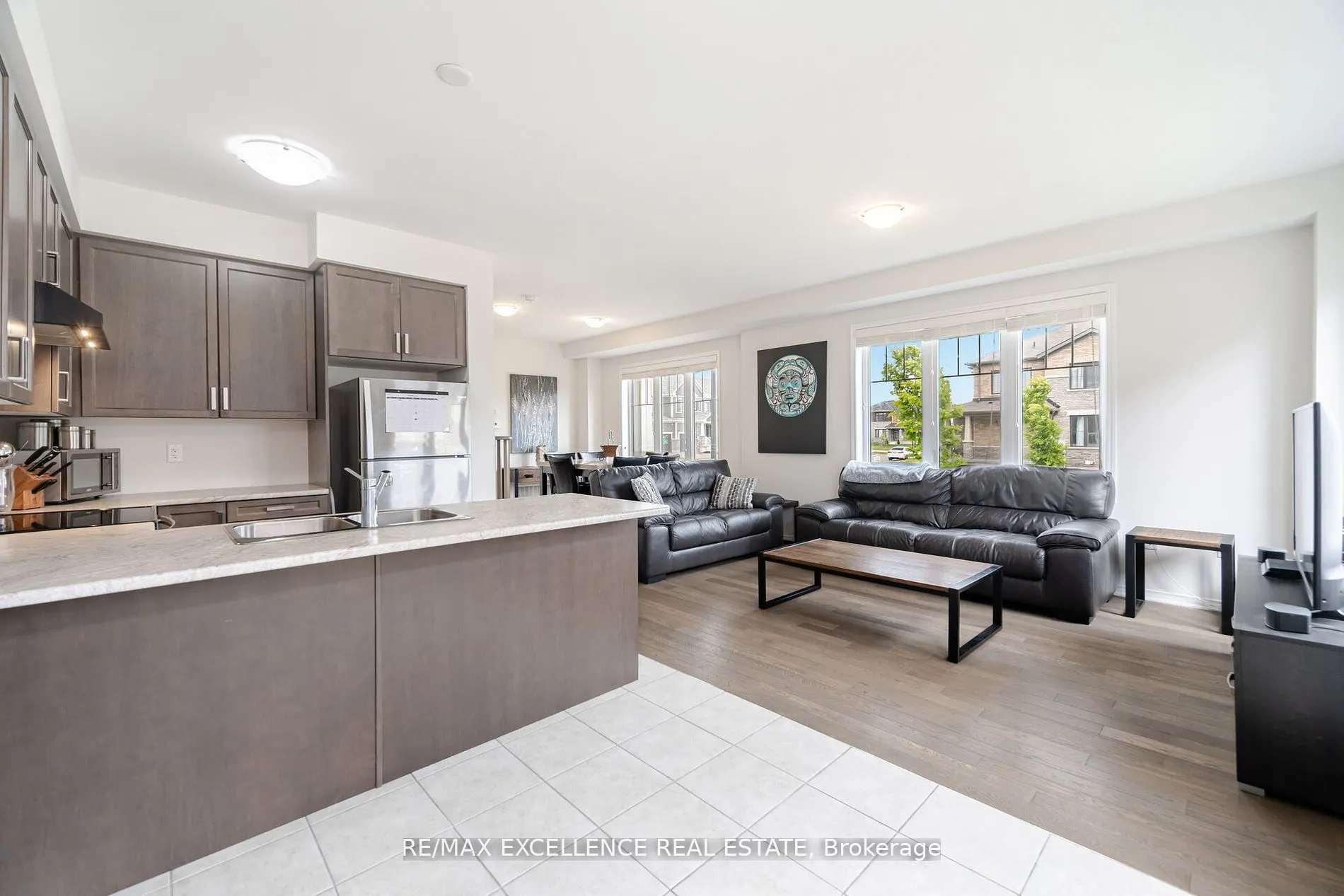 53 Oaktree Drive