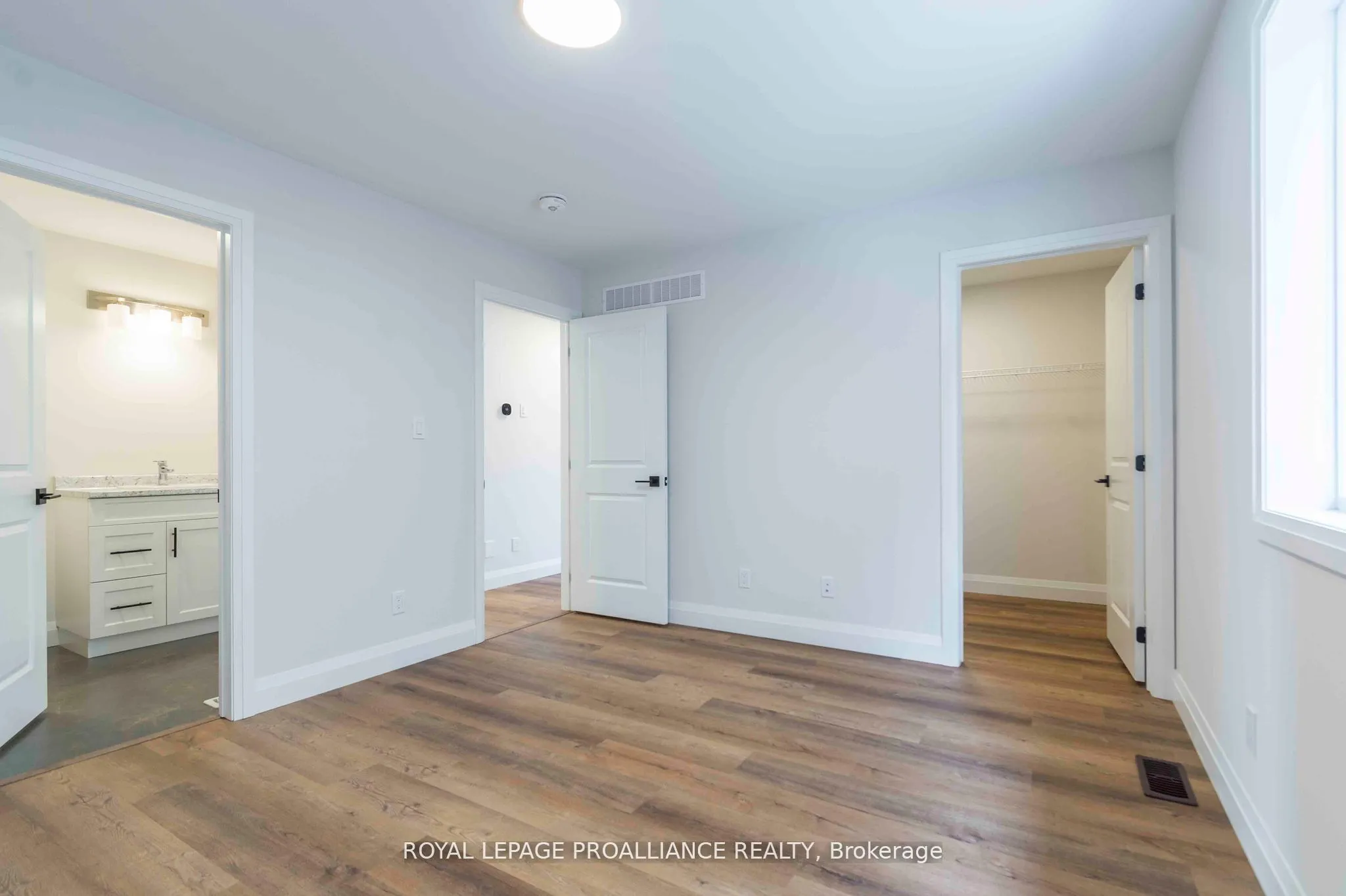 78 Stirling Crescent