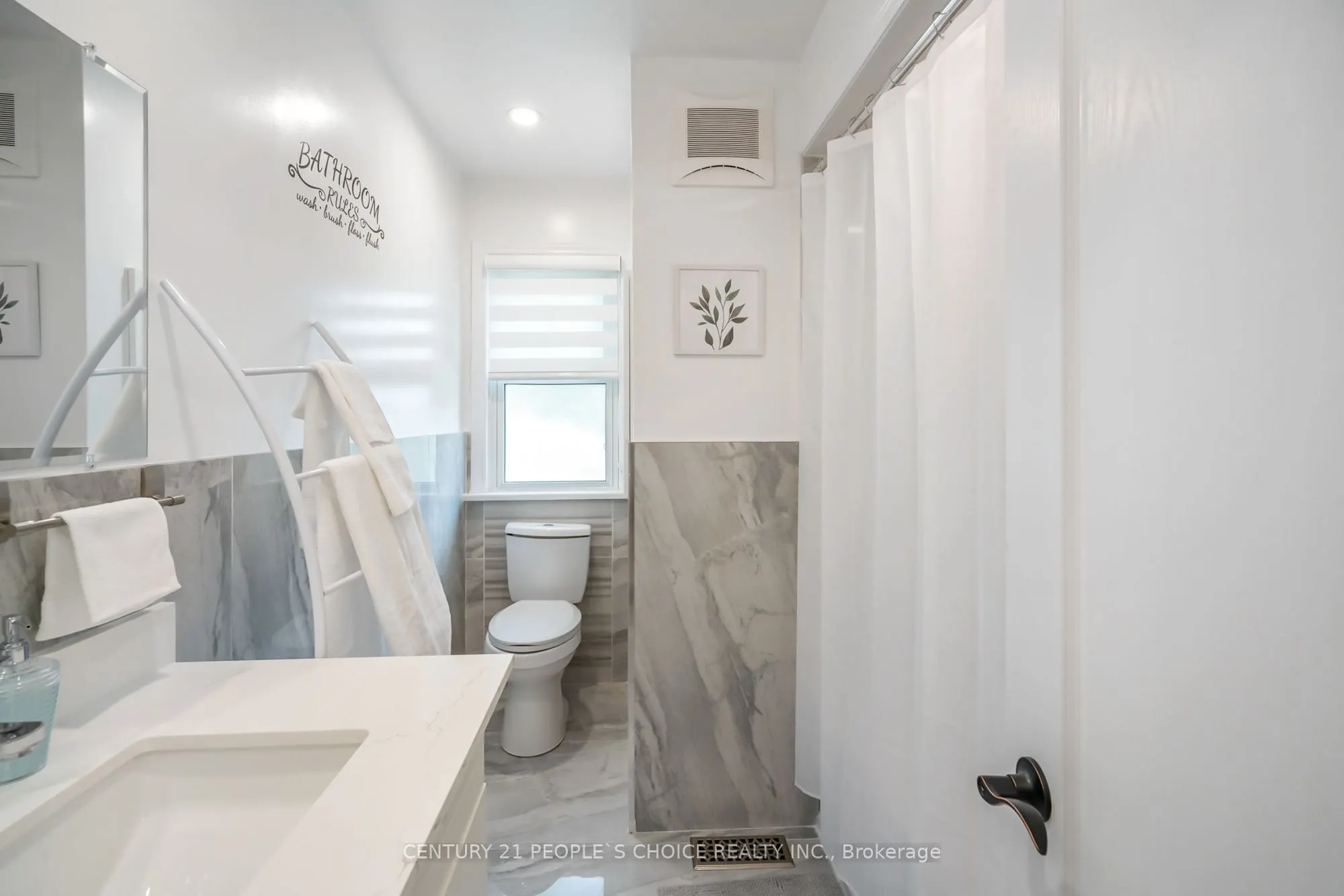 45 Chestnut Street W