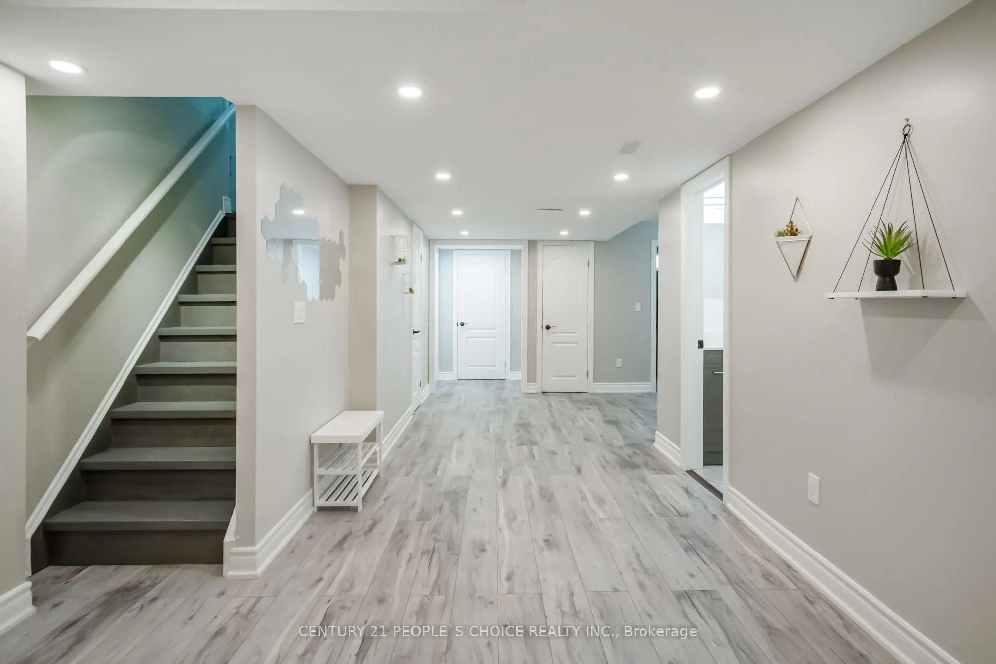 45 Chestnut Street W