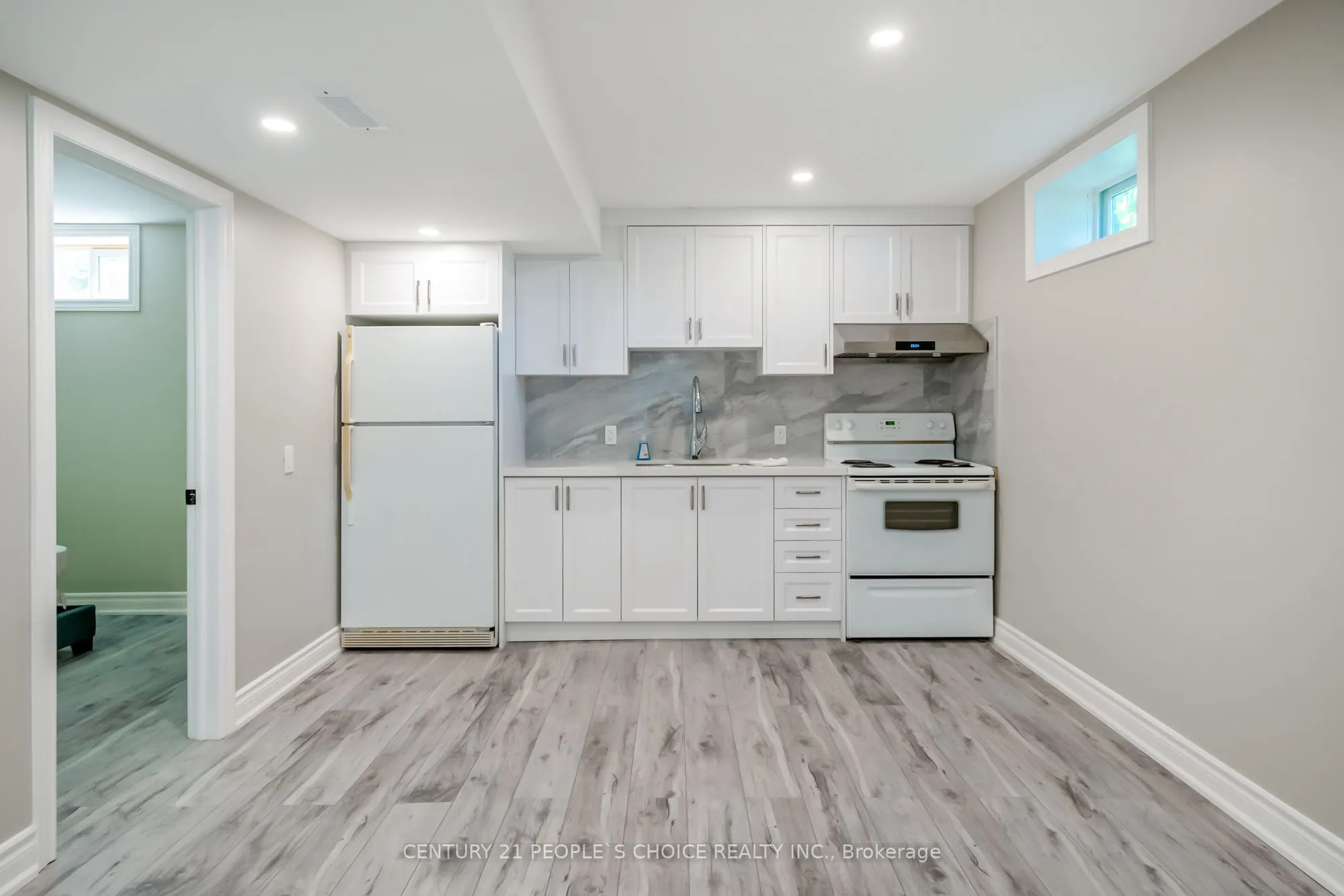 45 Chestnut Street W