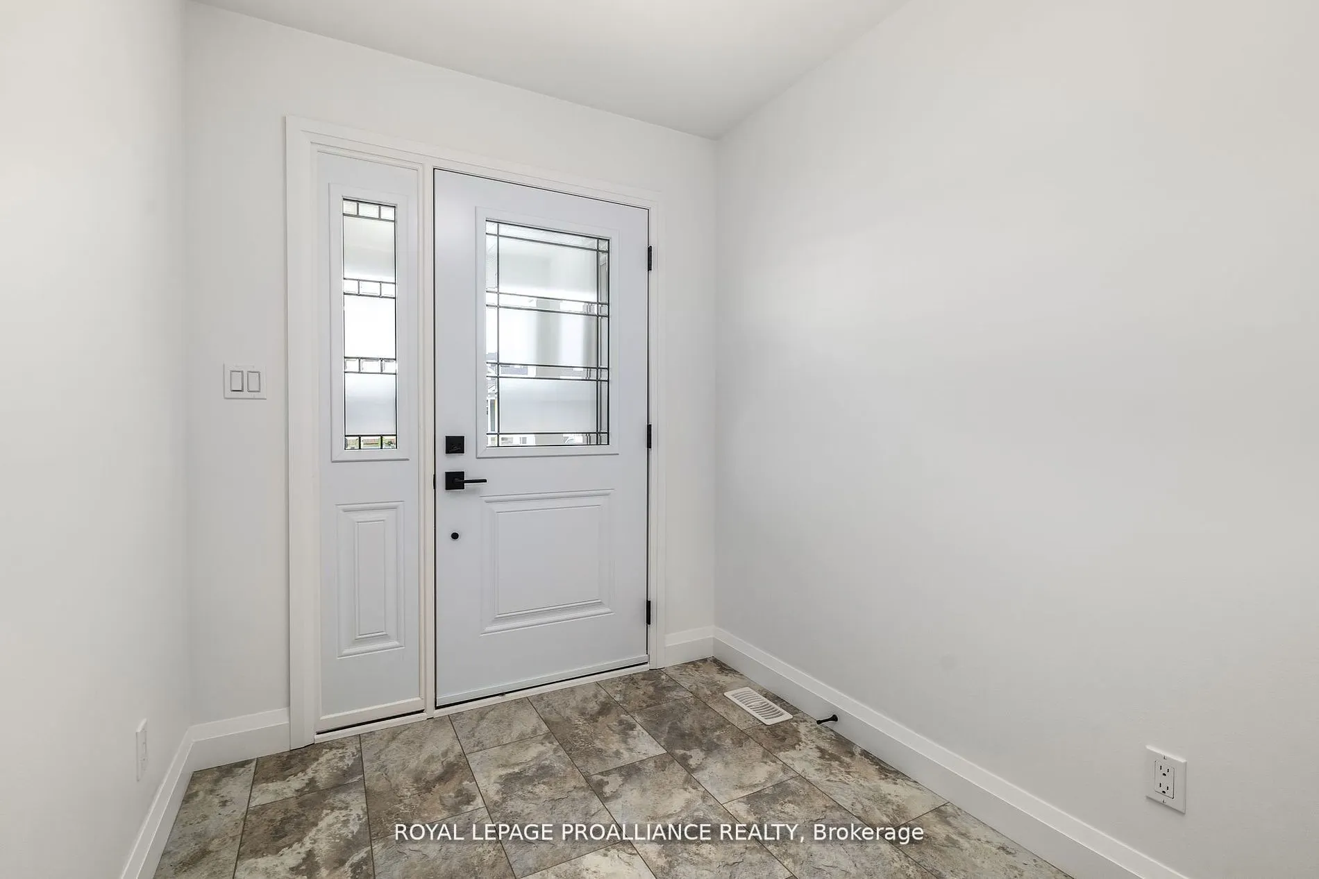 72 Stirling Crescent