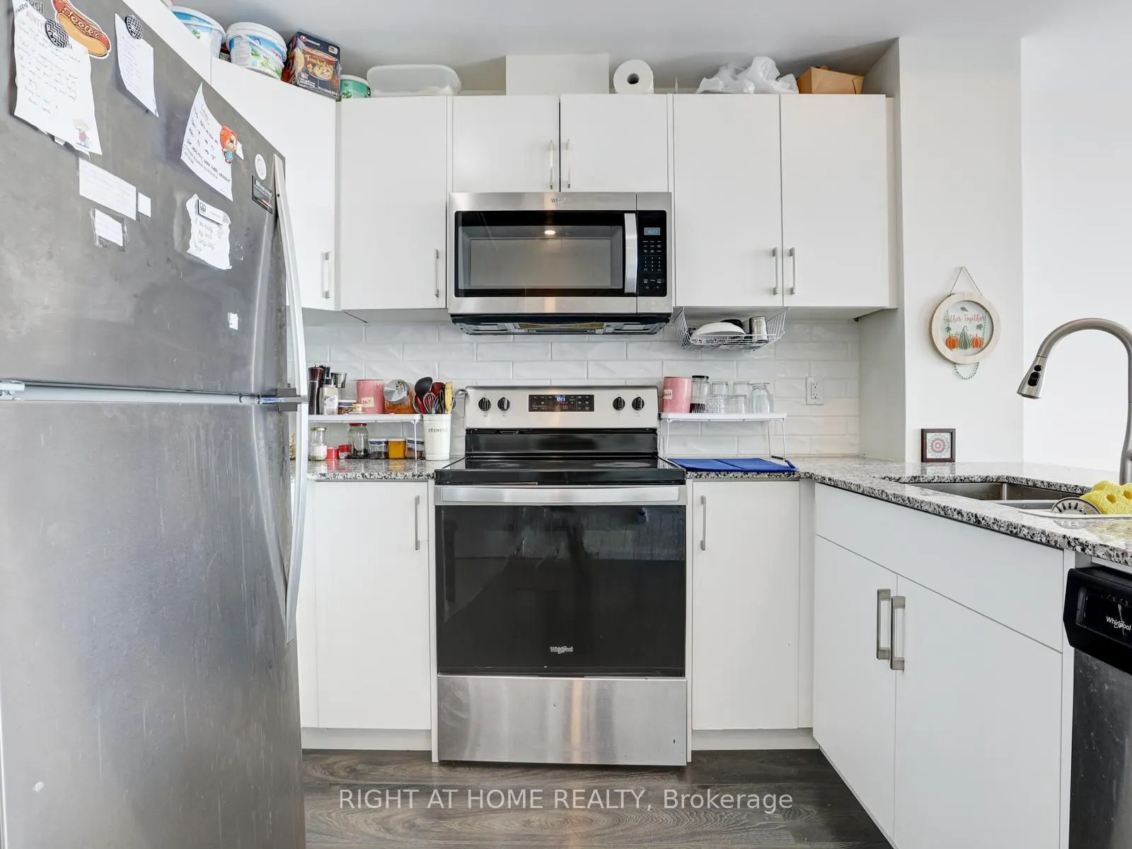 60 Charles Street W, #1804