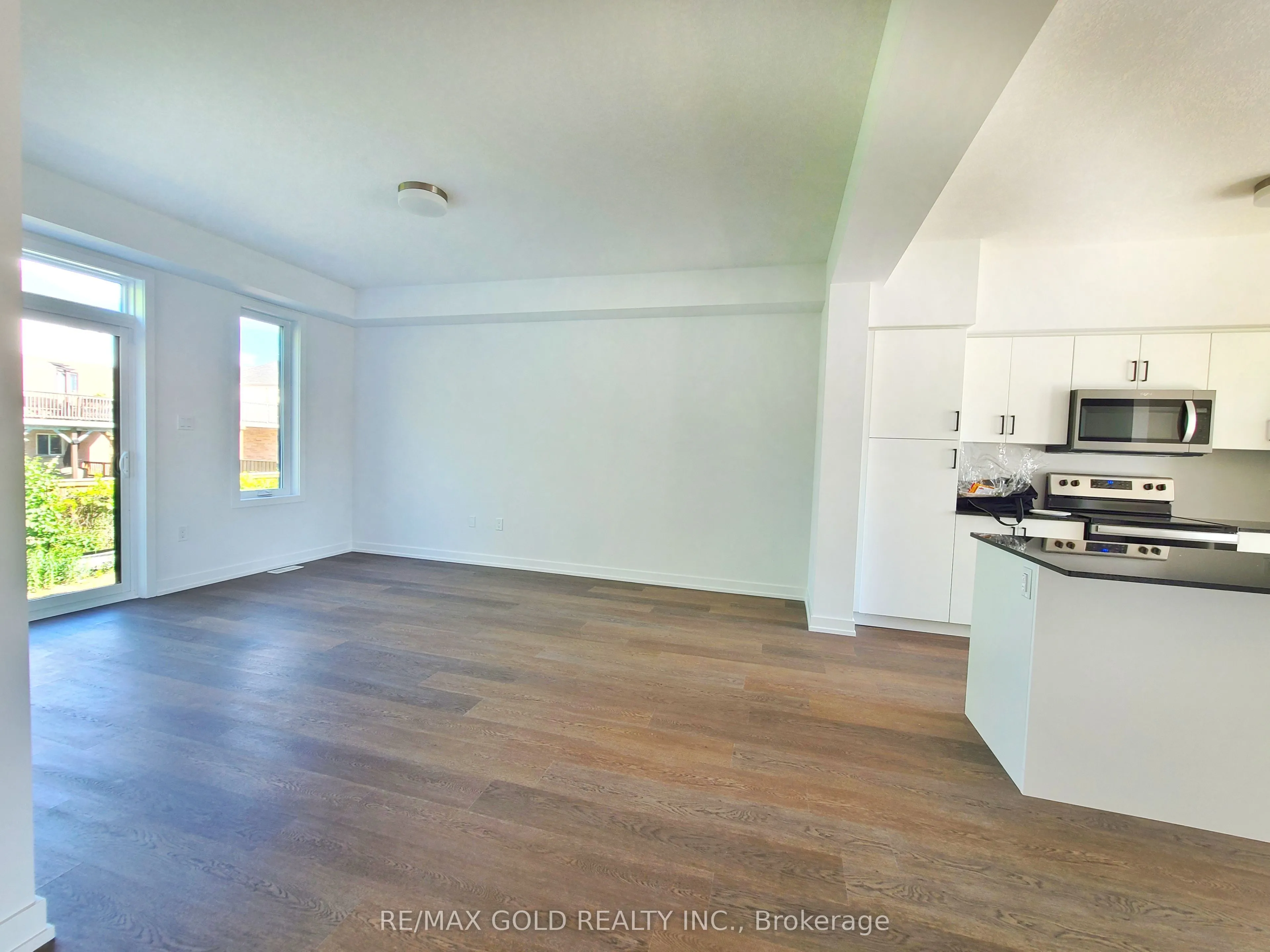 350 River Road, #28